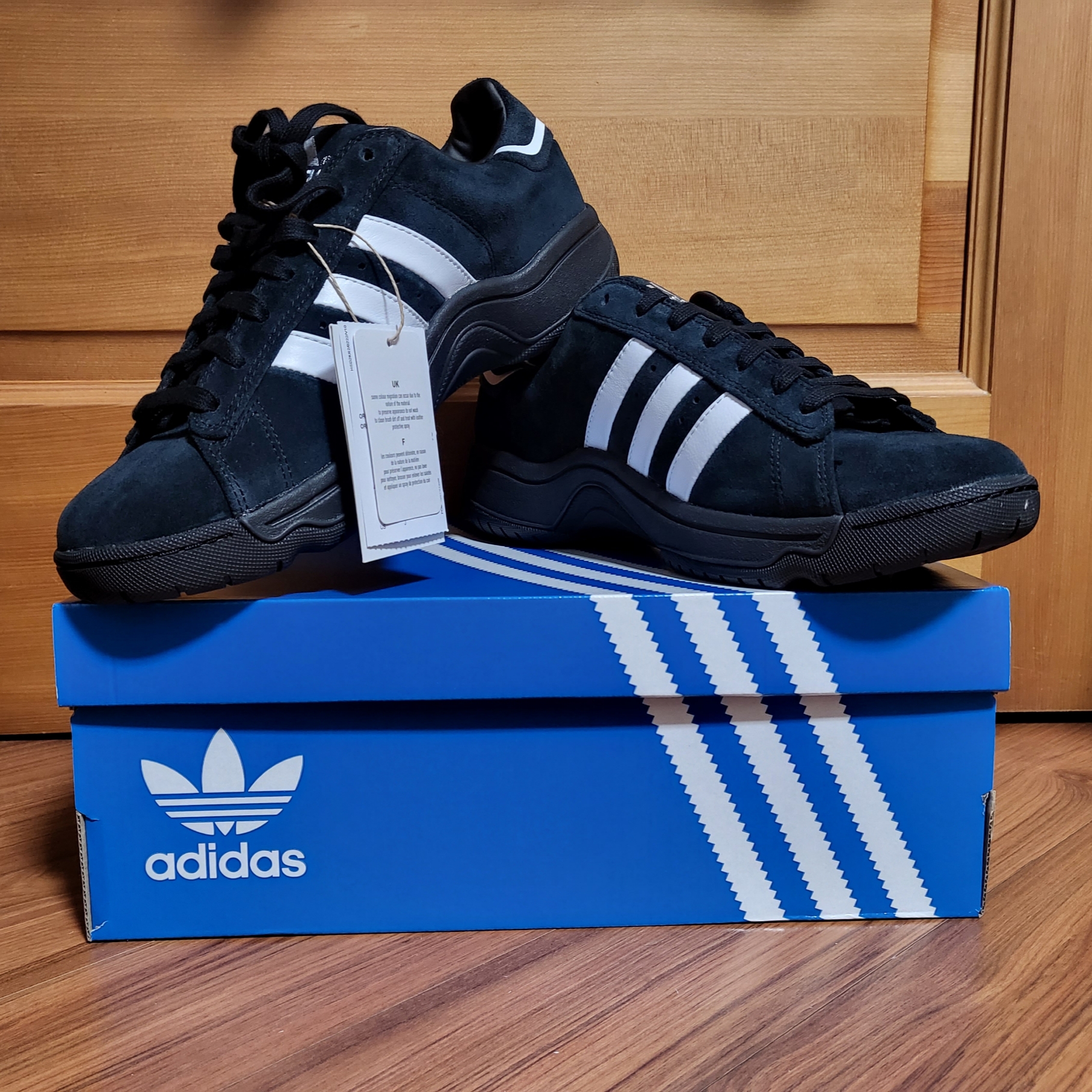 Adidas x Atmos Campus Supreme Core Black Core White 착용 스타일