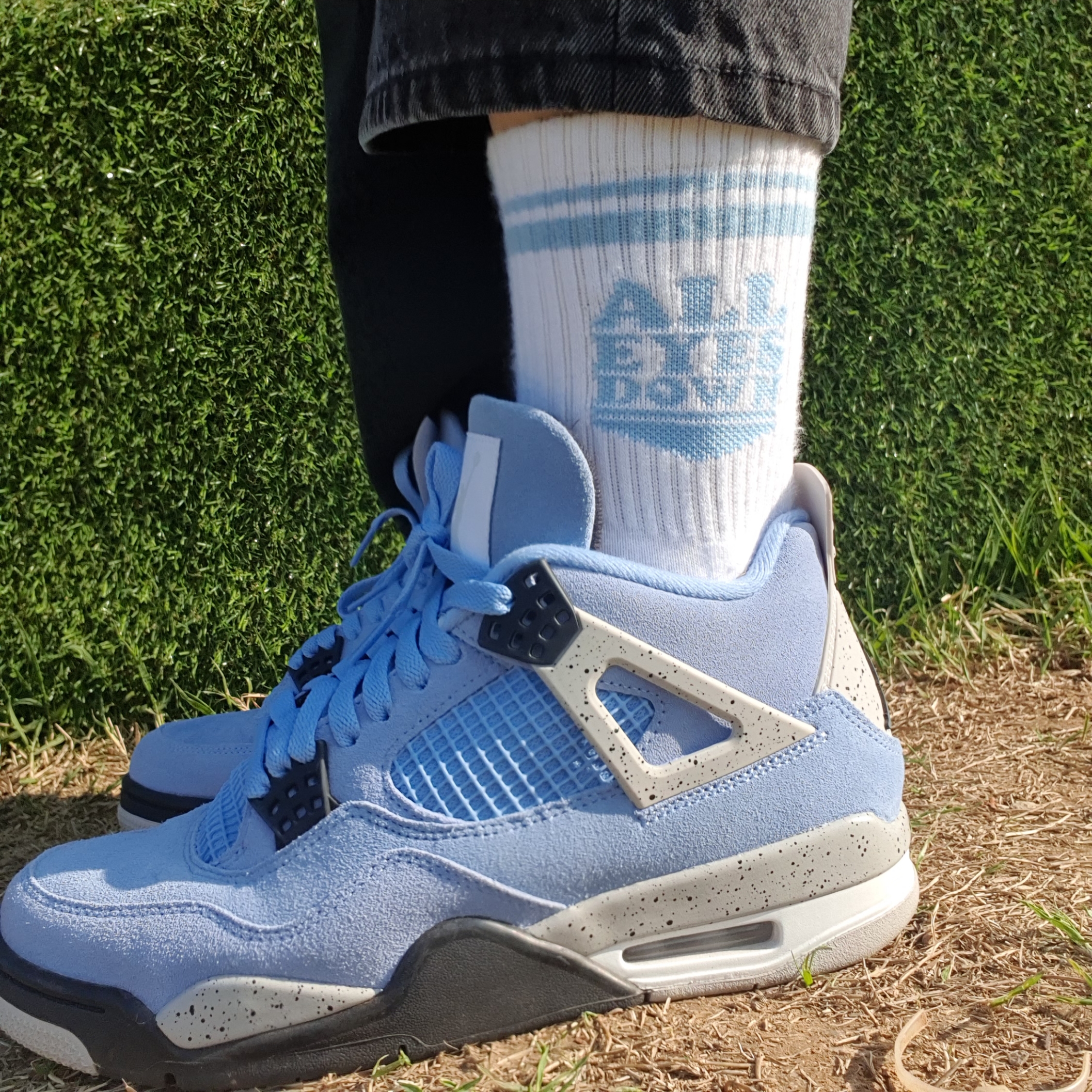 Jordan 4 Retro University Blue 착용 스타일 - 4