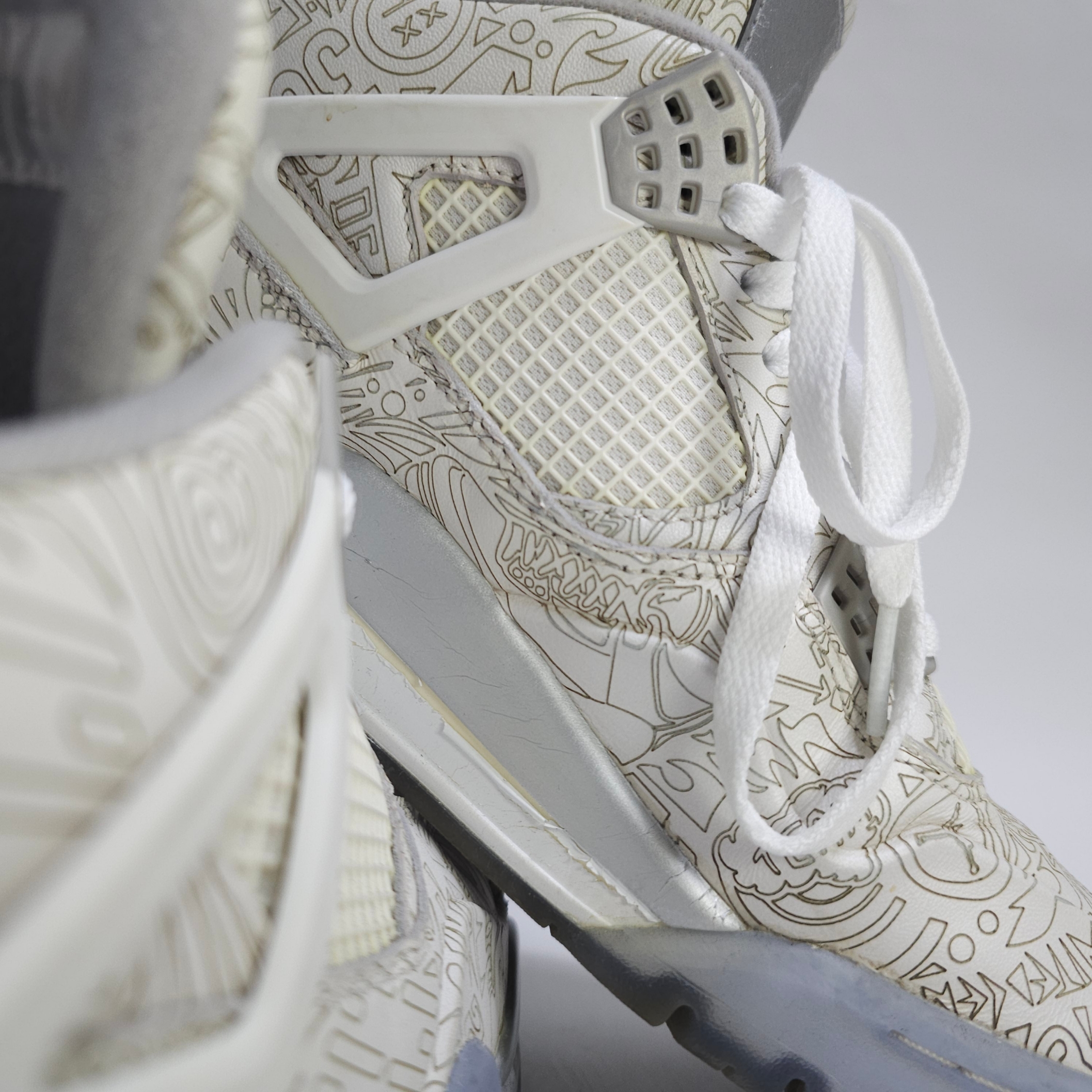 Jordan 4 Retro 30th Anniversary Laser 착용 스타일 - 2