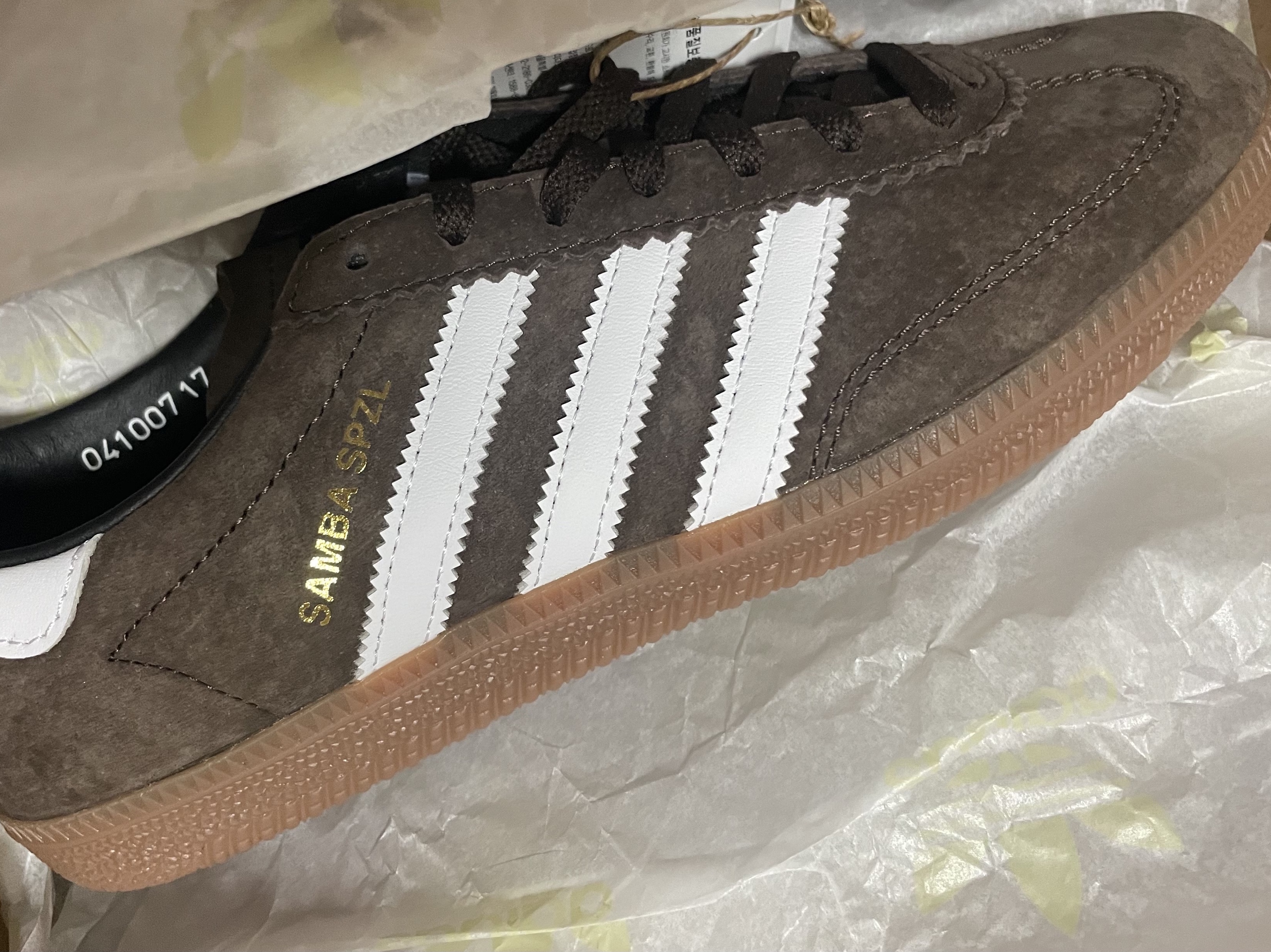 Adidas Samba Deco Spezial Brown Cloud White 착용 스타일
