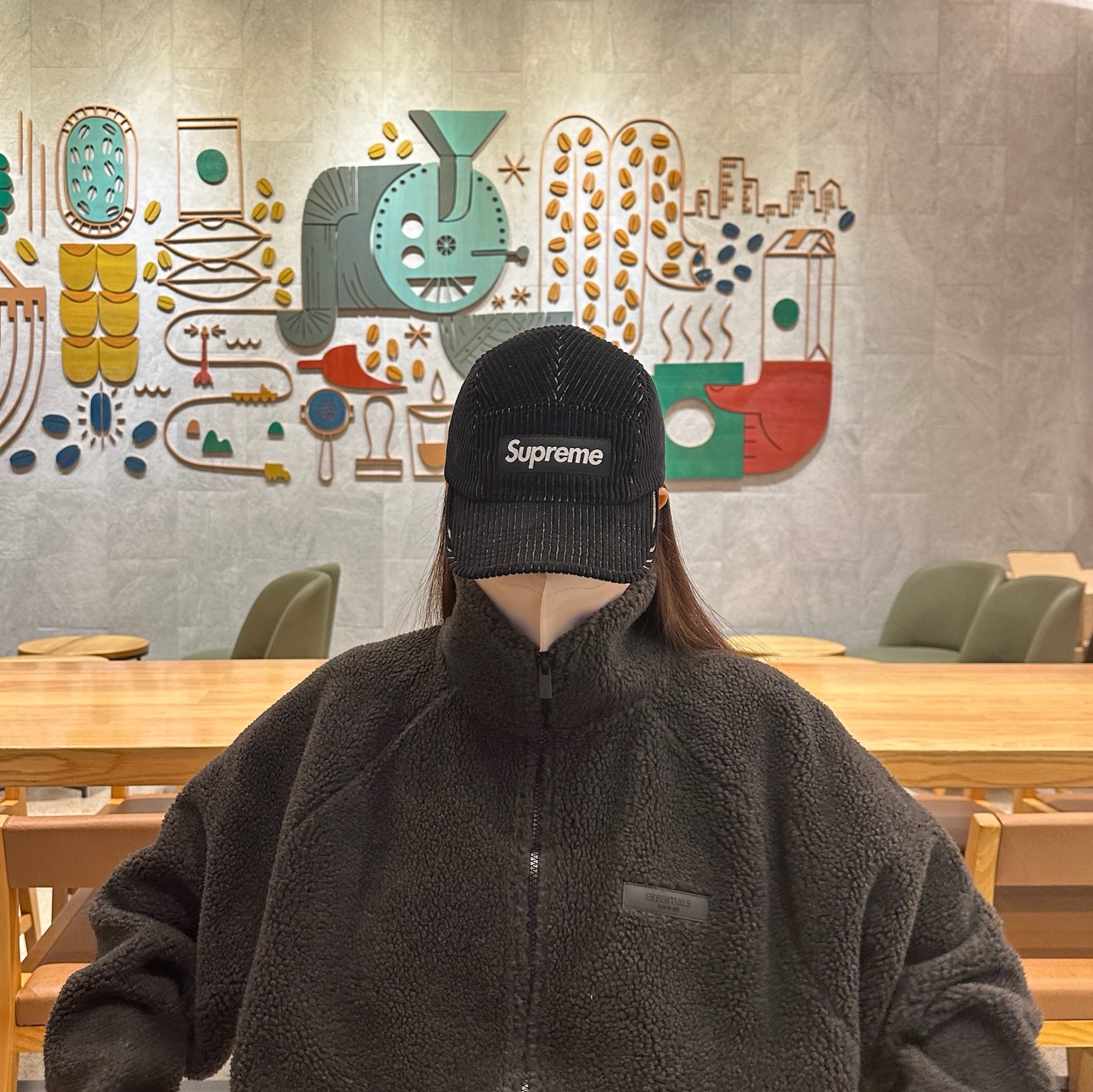 Essentials Polar Fleece Full Zip Jacket Iron - 22SS, Supreme 2-Tone Corduroy Camp Cap Black - 23SS 착용 스타일 - 3