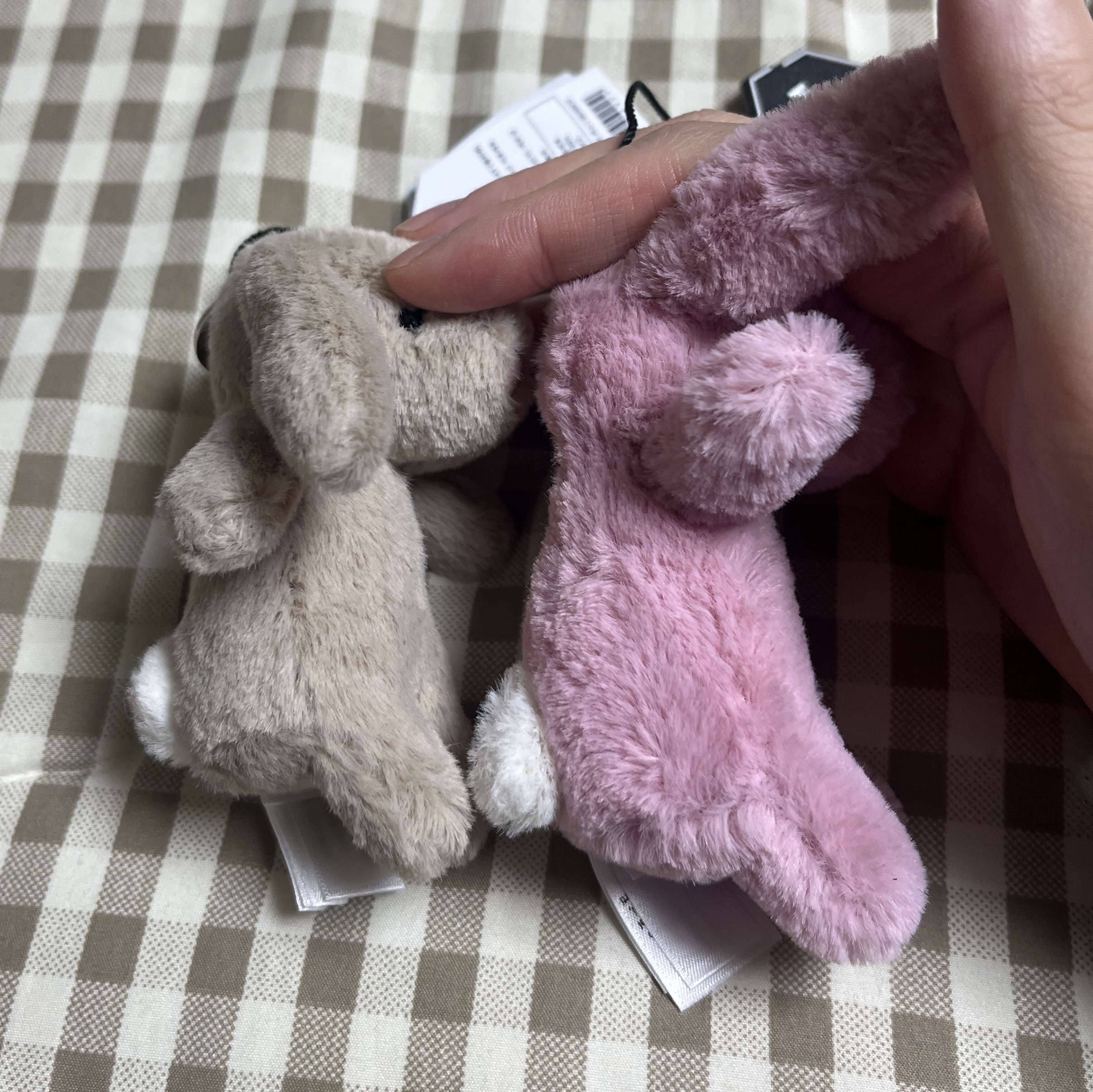 Jellycat Bashful Bunny Bag Charm Beige 착용 스타일 - 2