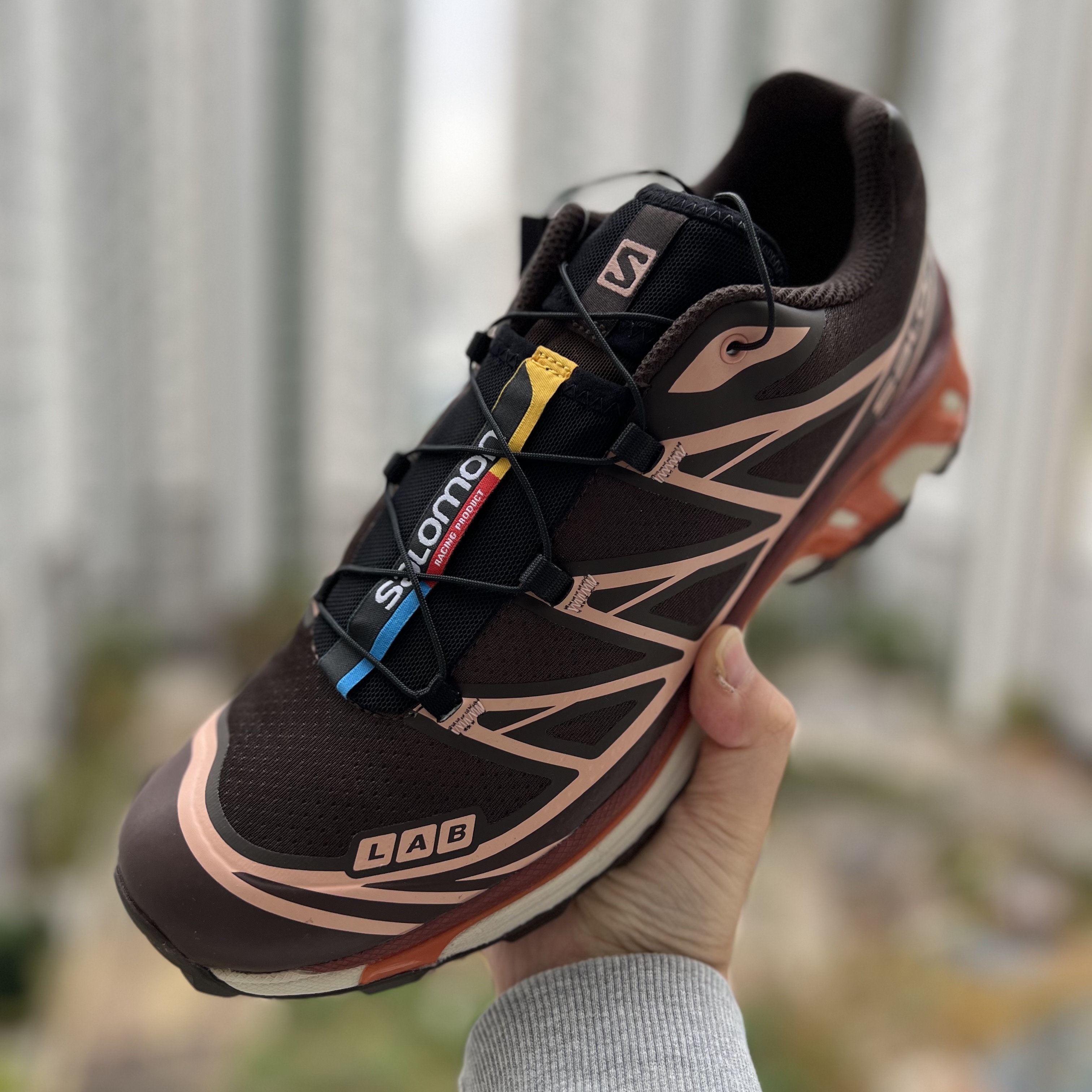 Salomon XT-6 Delicioso Chocolate Fondant 착용 스타일