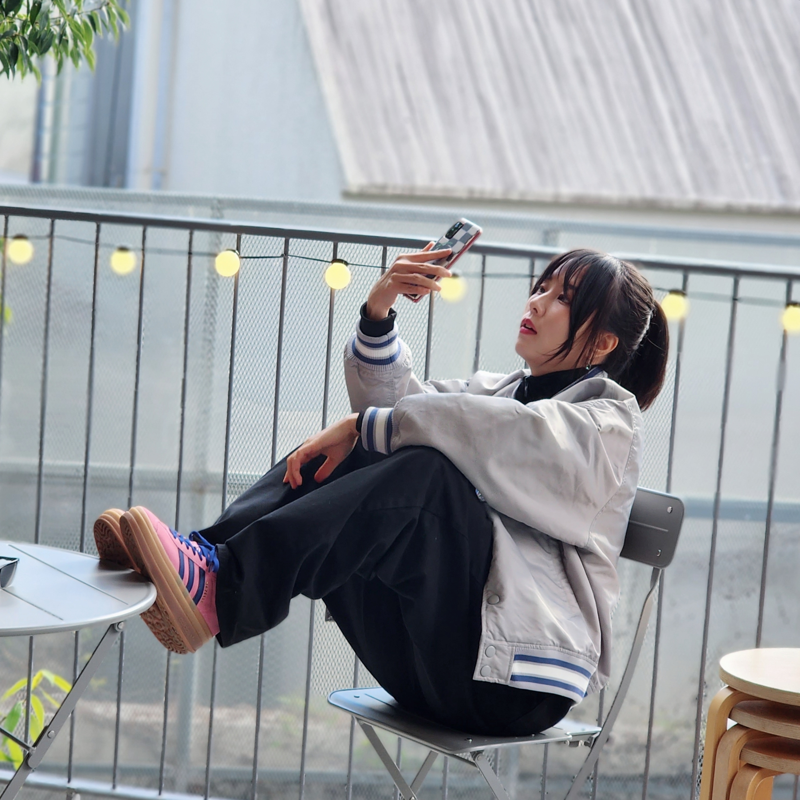(W) Adidas Gazelle Bold Pink Glow Victory Blue 착용 스타일