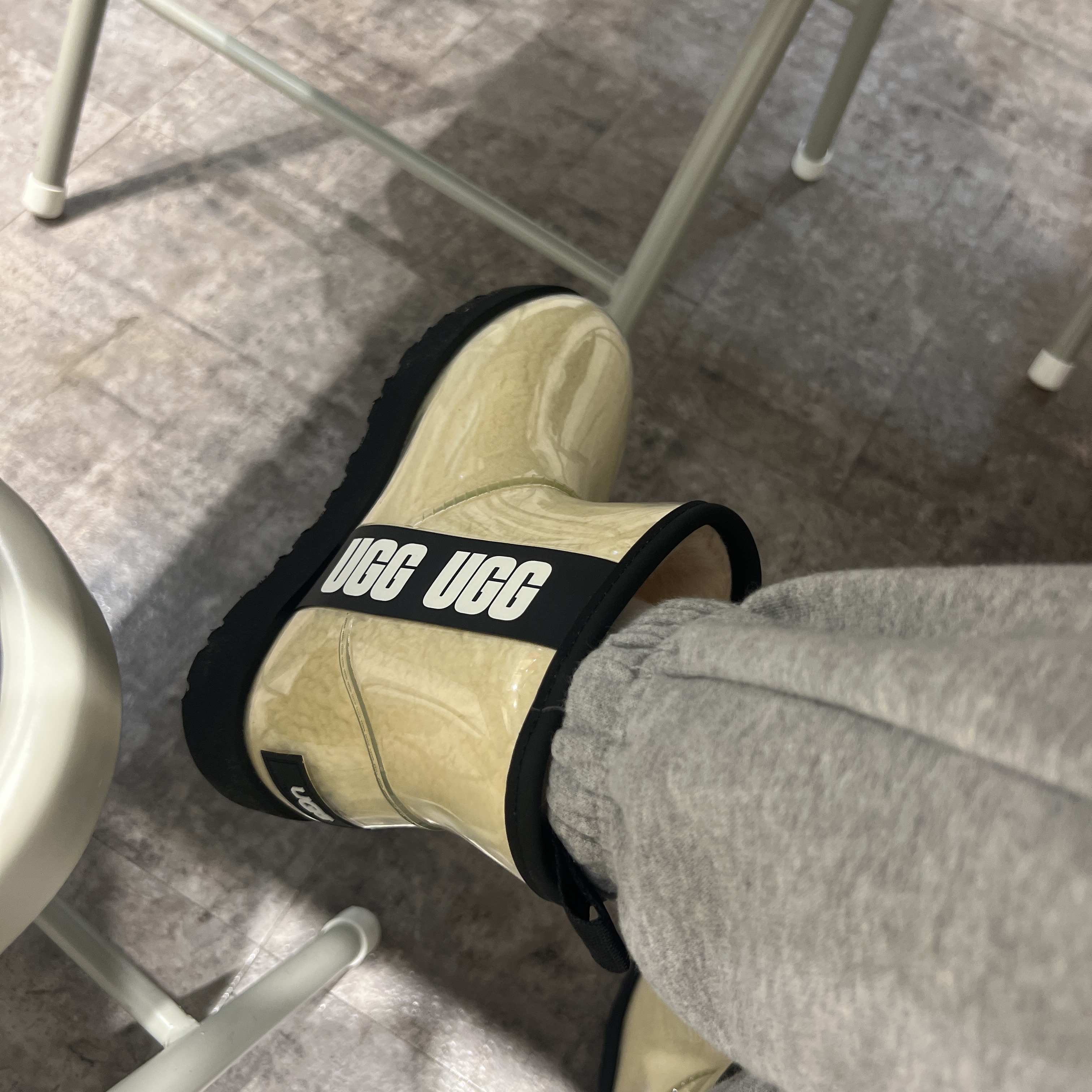 (W) UGG Classic Clear Mini Boots Natural Black, Nike x Stussy NRG ZR Fleece Pants Heather Grey - US/EU 착용 스타일