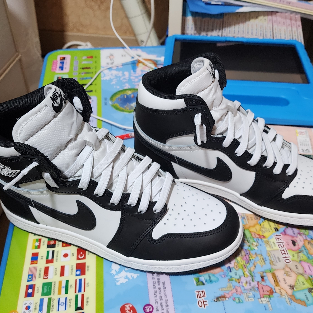 Jordan 1 High 85 Black White 착용 스타일