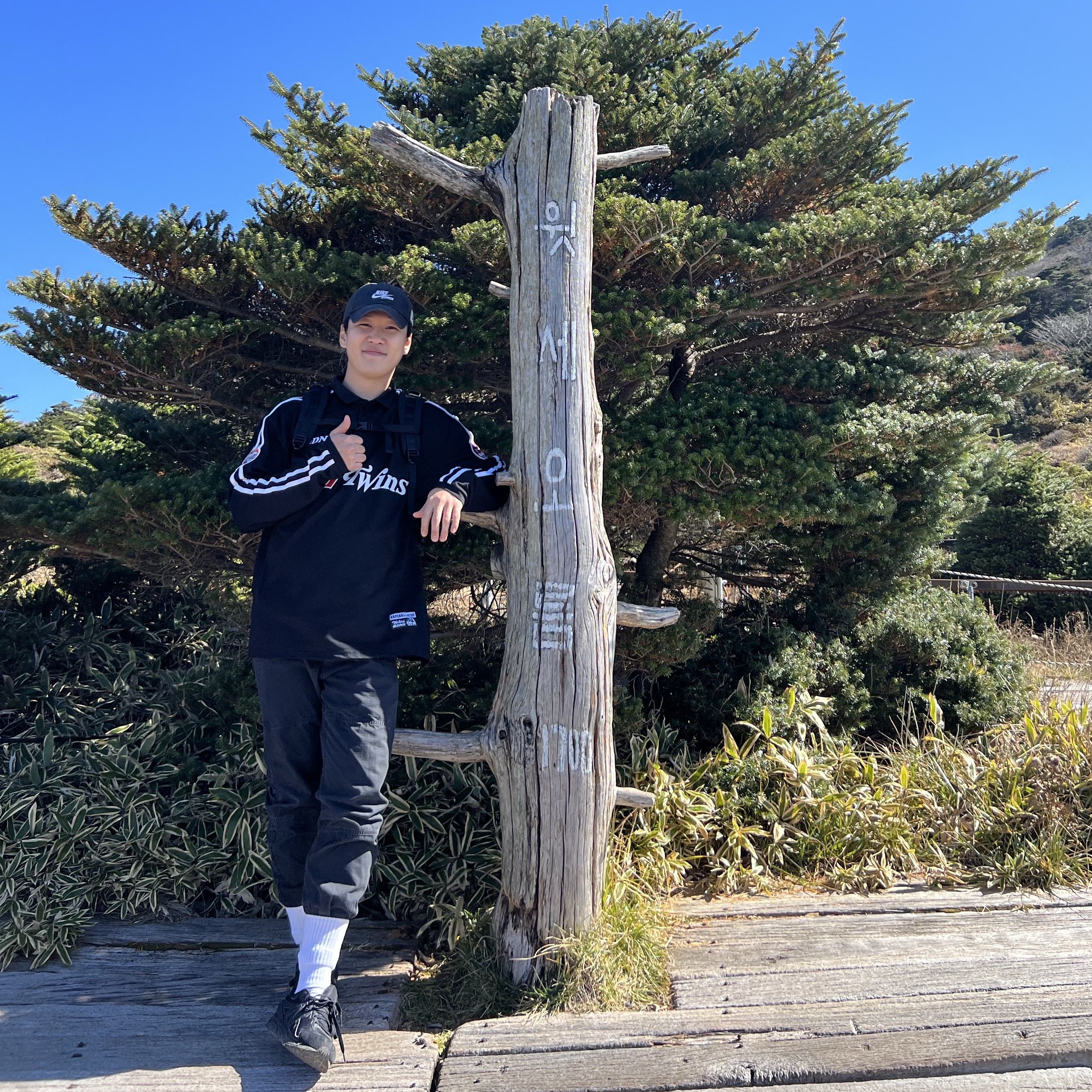 BDNS x LG TWINS Long Sleeve Jersey Black (Non Marking Ver.), Nike H86 Korea Cap Black 착용 스타일