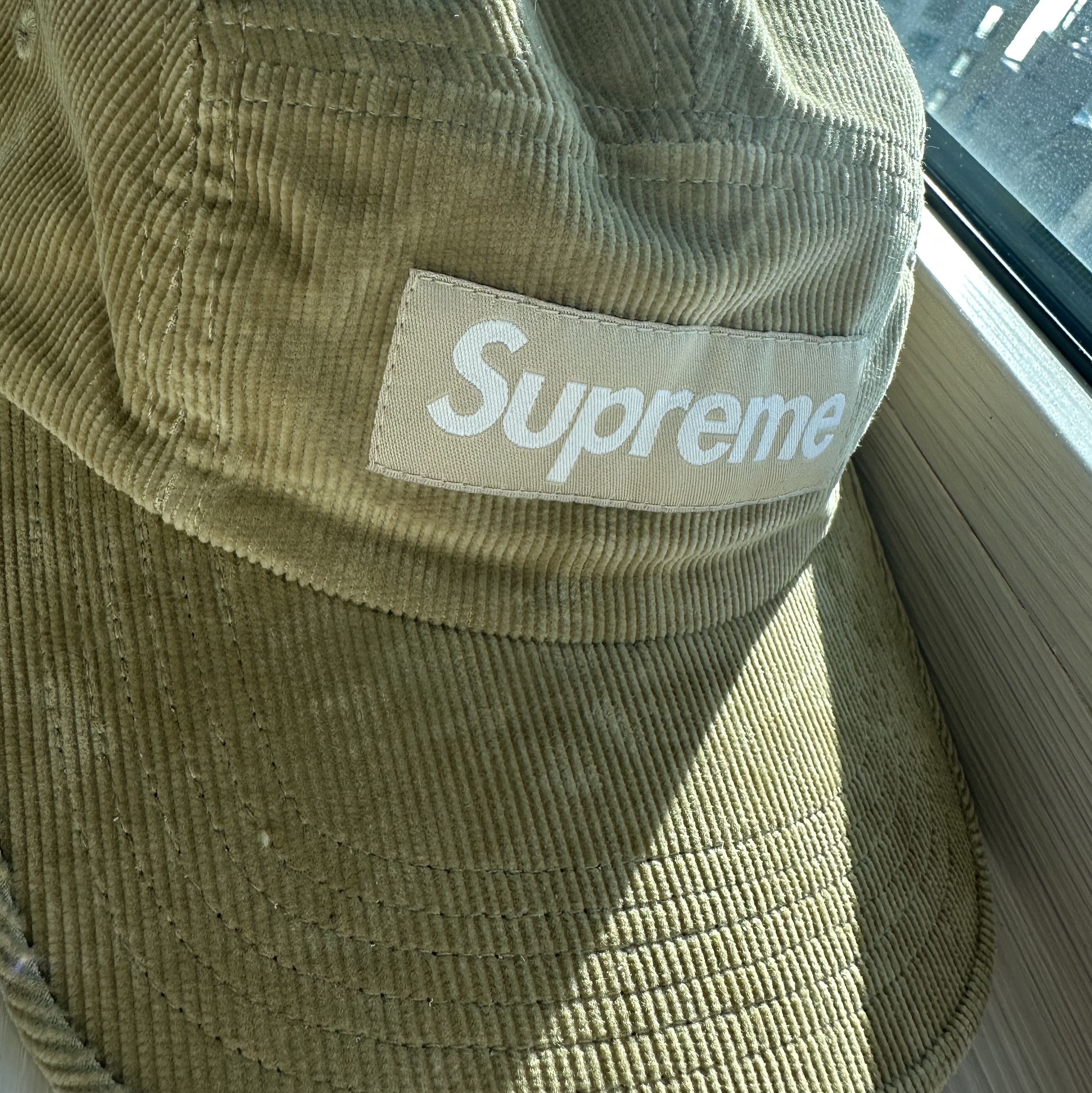 Supreme Corduroy Camp Cap Beige - 23FW, Supreme Corduroy Camp Cap Grey - 23FW 착용 스타일 - 1