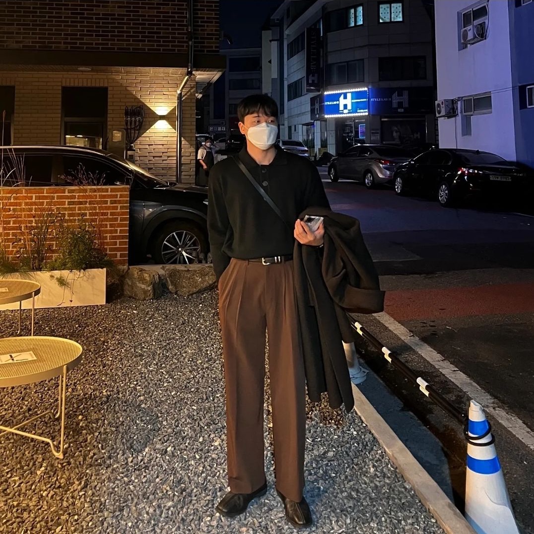 Lemaire Piped Slippers Black 착용 스타일 - 2