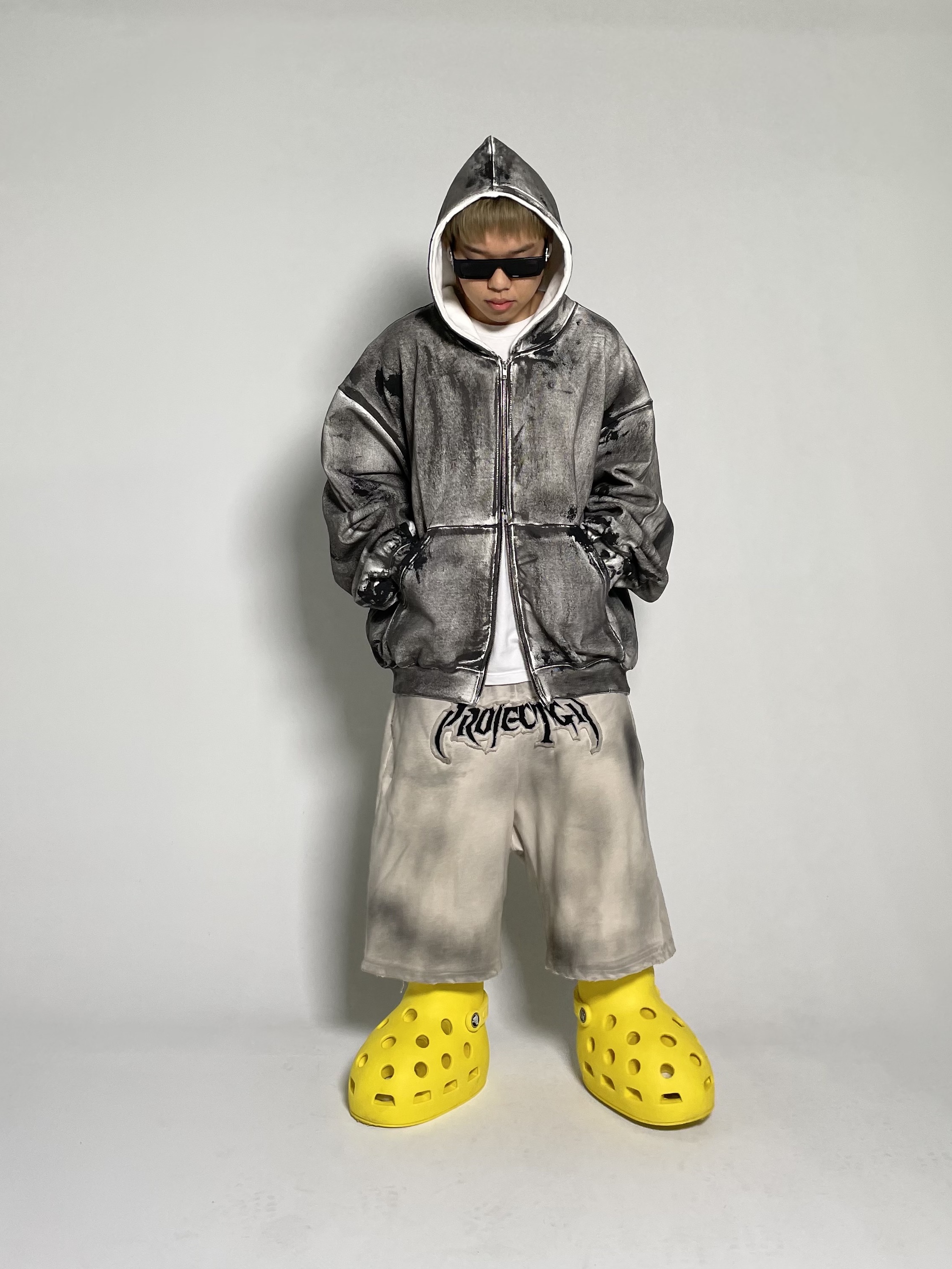 Project G/R Furious Logo Applique Shorts Grey - 10 Corso Como Exclusive, Ourpas 074 Dirty Zip Hoodie 착용 스타일 - 2