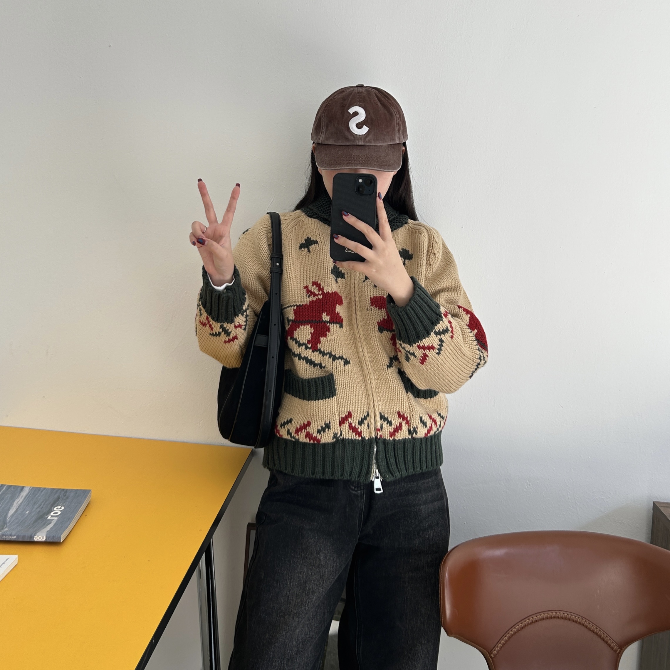 Supreme Pigment Print S Logo 6-Panel Brown - 23FW 착용 스타일