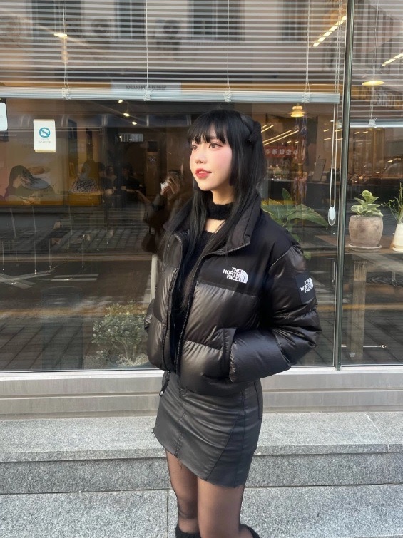 (W) The North Face White Label Novelty Nuptse Down Jacket Black, Our Legacy Cuban Boot Black 착용 스타일 - 4
