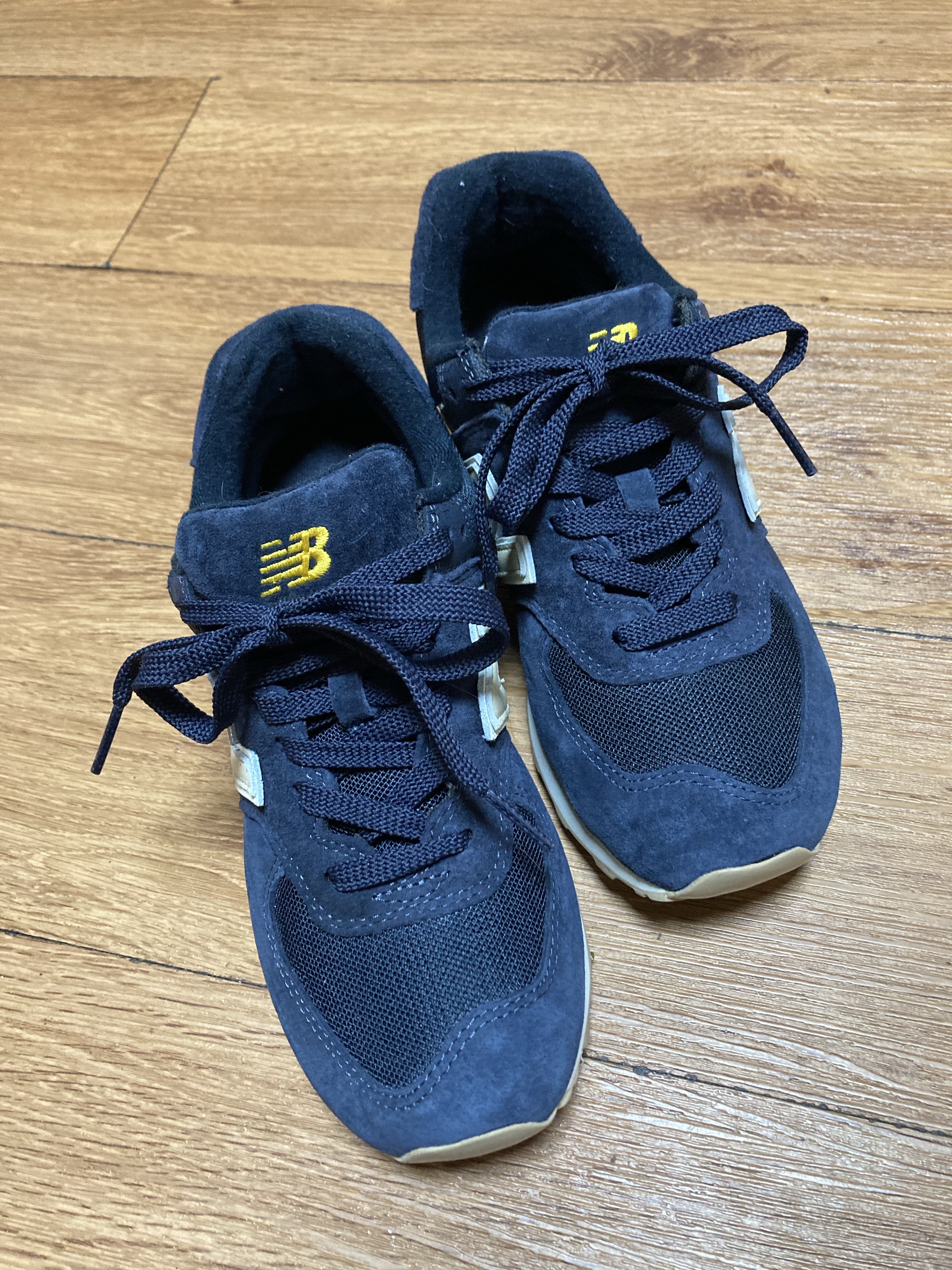 New Balance x Recto 574 Faded Navy Classic 착용 스타일