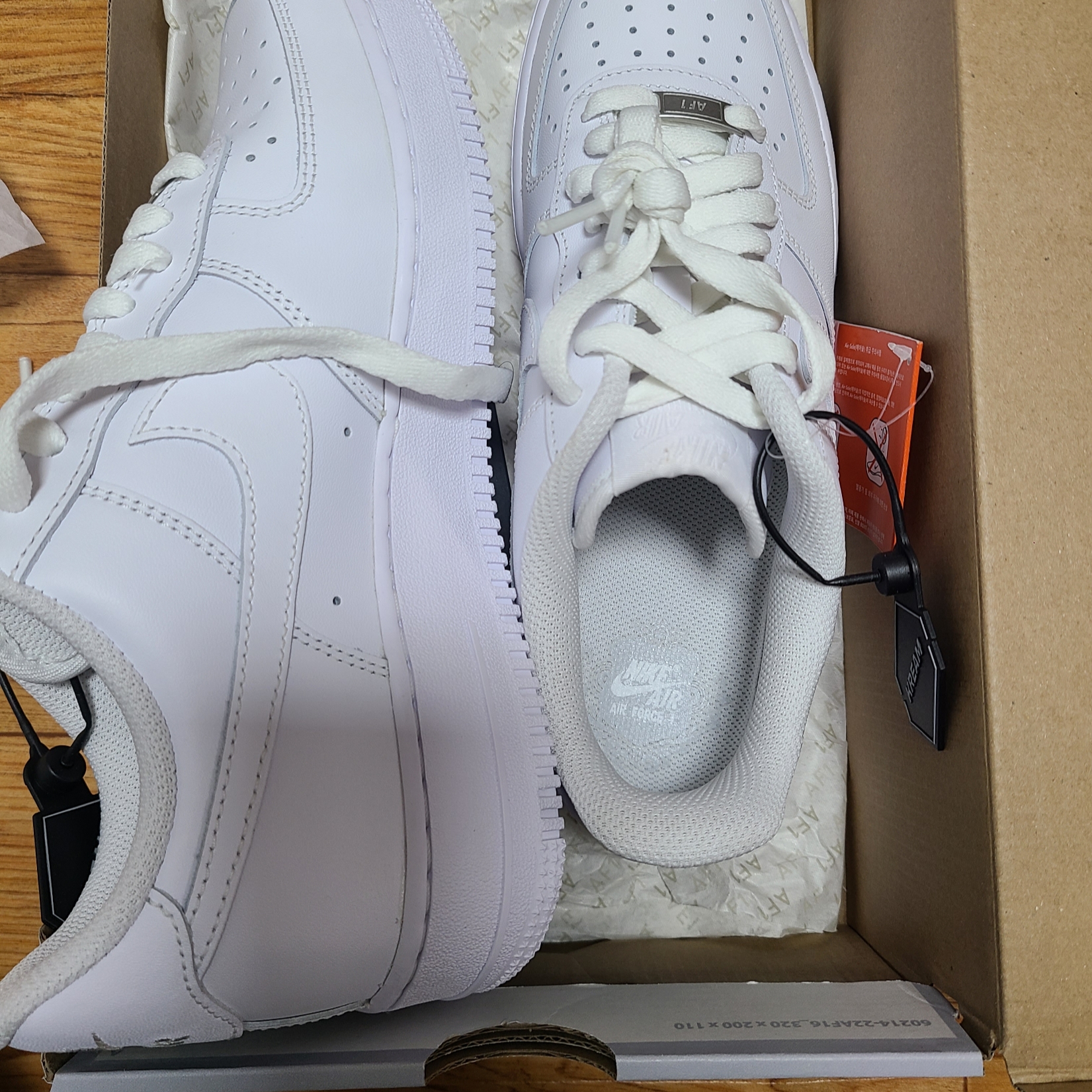 Nike Air Force 1 '07 Low White 착용 스타일