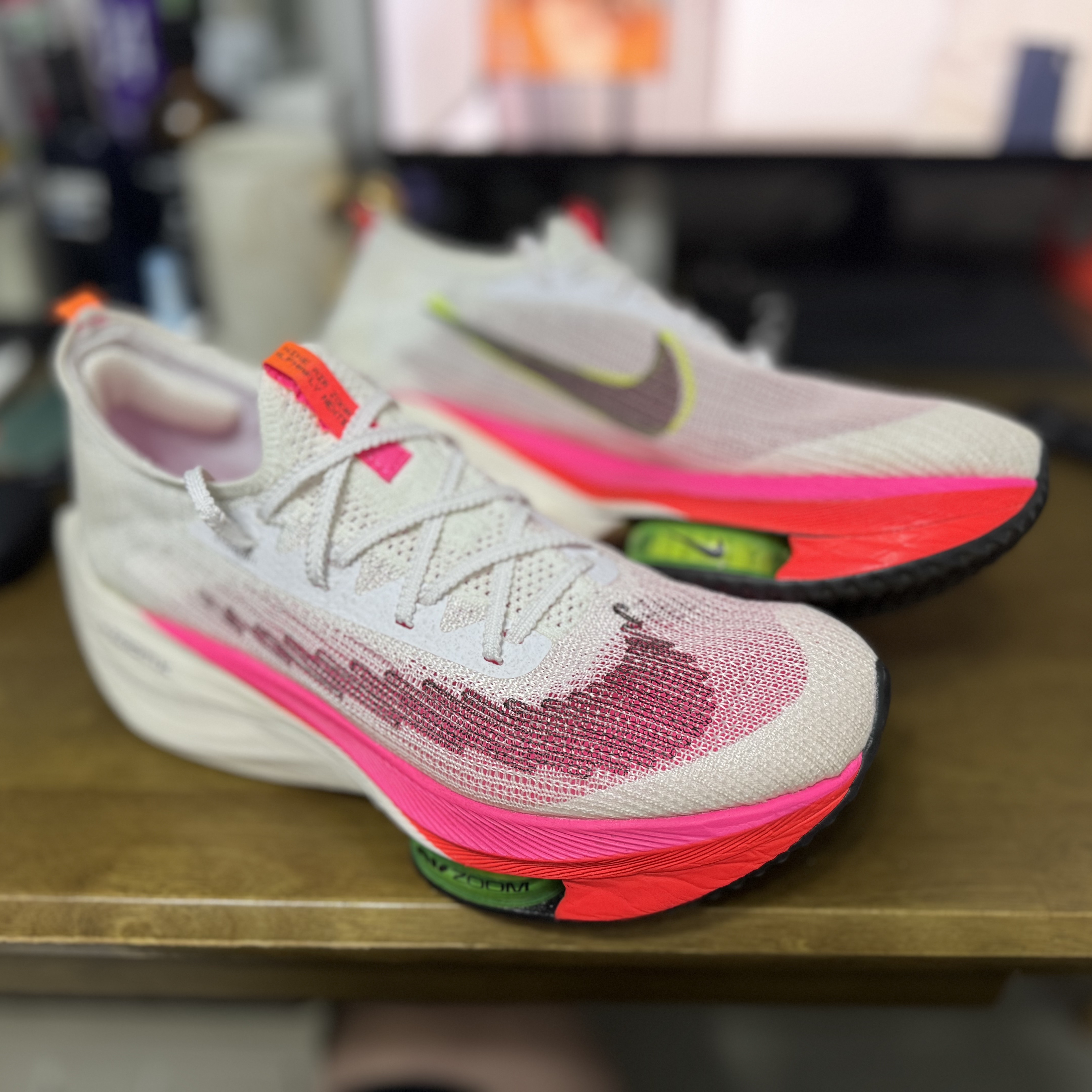 Nike Air Zoom Alphafly Next% Flyknit Rawdacious 착용 스타일
