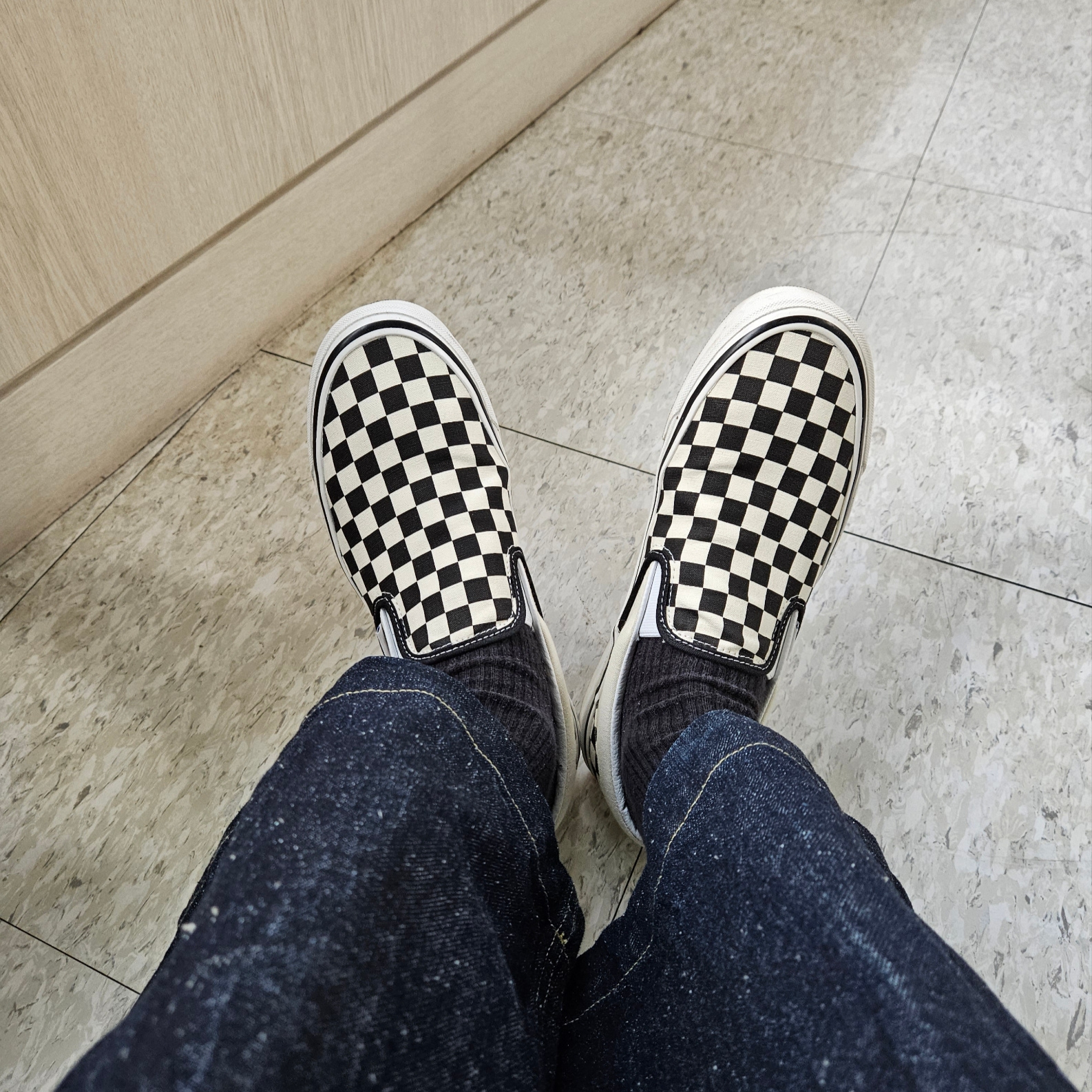 Vans Slip-On 98 DX Anaheim Factory Classic Checkerboard, (W) Danton Insulation Collarless Jacket Black 착용 스타일 - 4