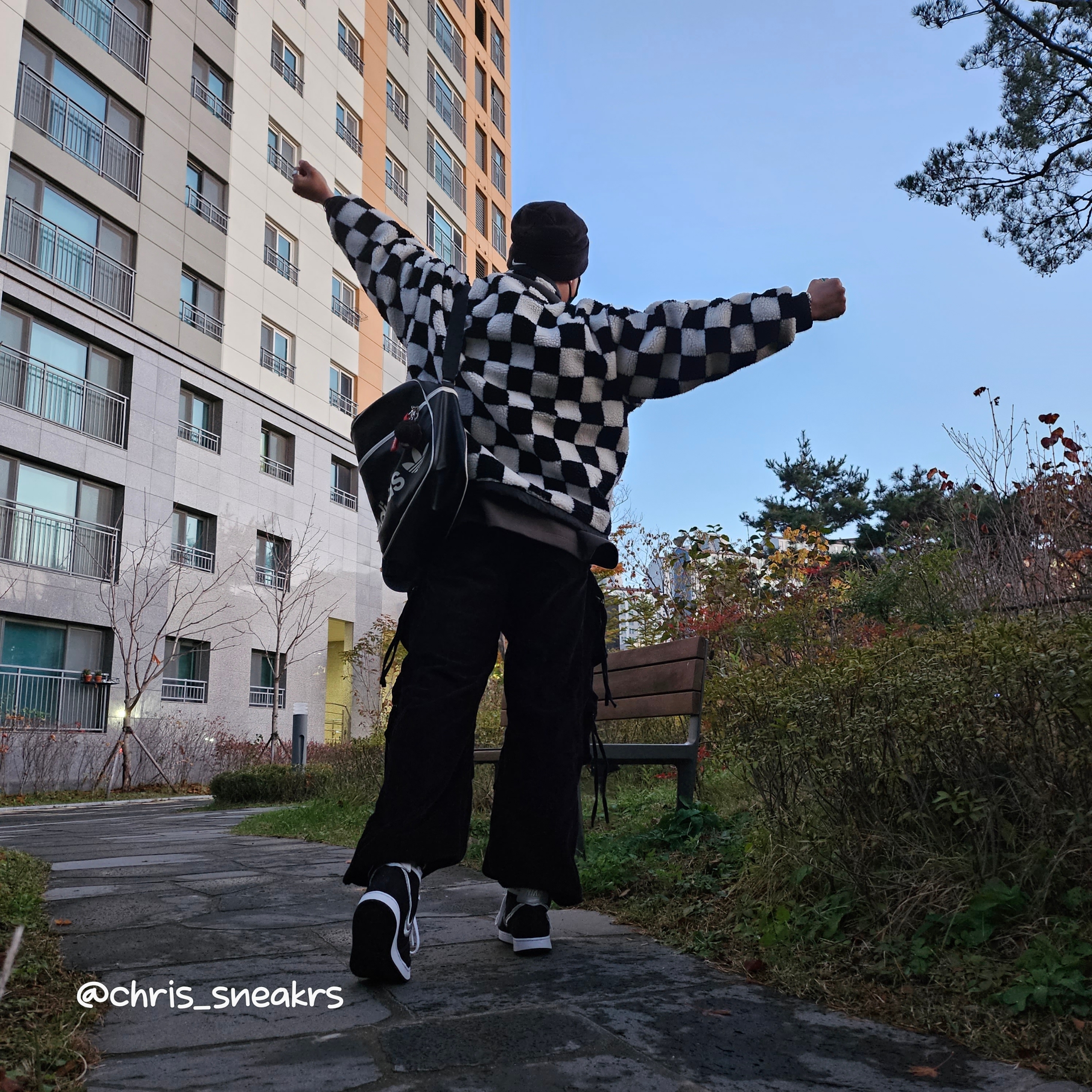 Nike x Stussy Vandal High Black, Essentials The Black Collection Crewneck Black - 23SS 착용 스타일