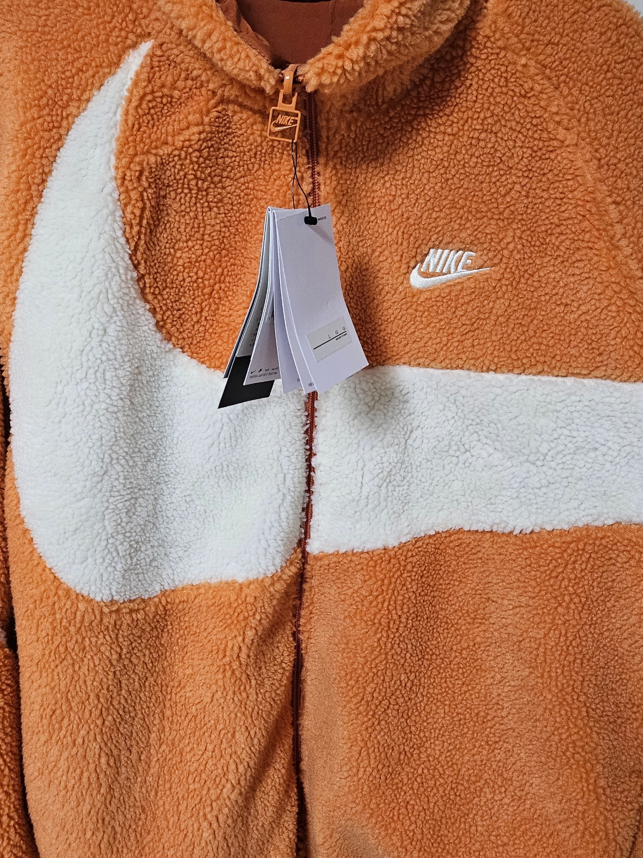 Nike vaporwave reversible swoosh fleece discount full zip jacket