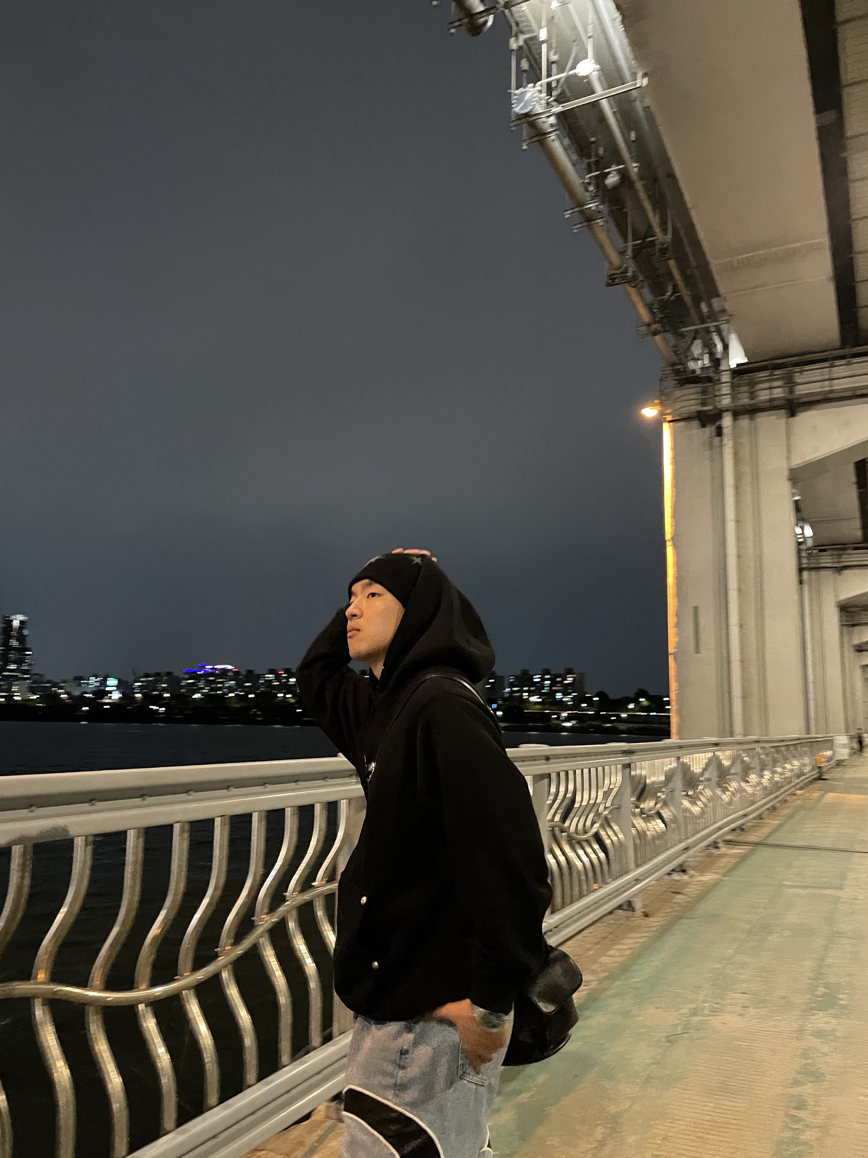 Thug Club Armor Hoodie Black, Salomon XT-Wings 2 ADV Black 착용 스타일 - 2