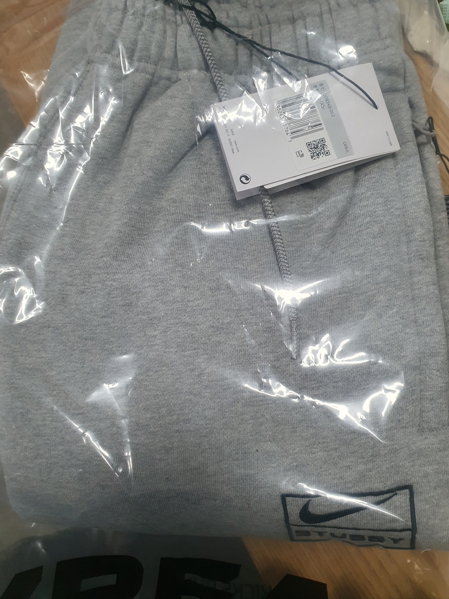 Nike x Stussy NRG Fleece Pants Dark Grey Heather (DO9340-063) 착용 스타일