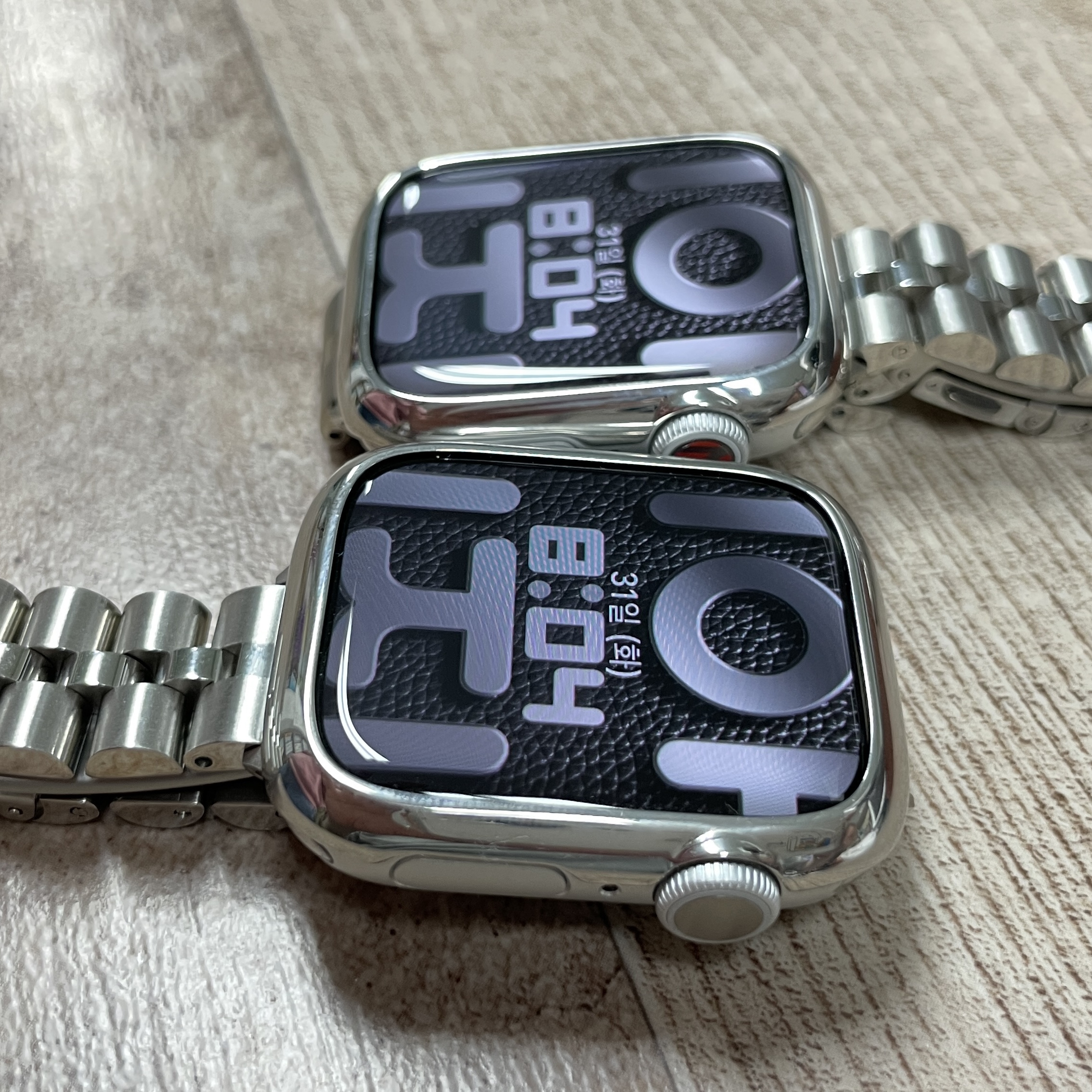 Apple Watch Series 9 41mm GPS Silver Aluminium Case with Sport Loop Winter Blue (Korean Ver.), Apple Watch Series 9 41mm GPS Silver Aluminium Case with Sport Band M/L Storm Blue (Korean Ver.) 착용 스타일 - 2