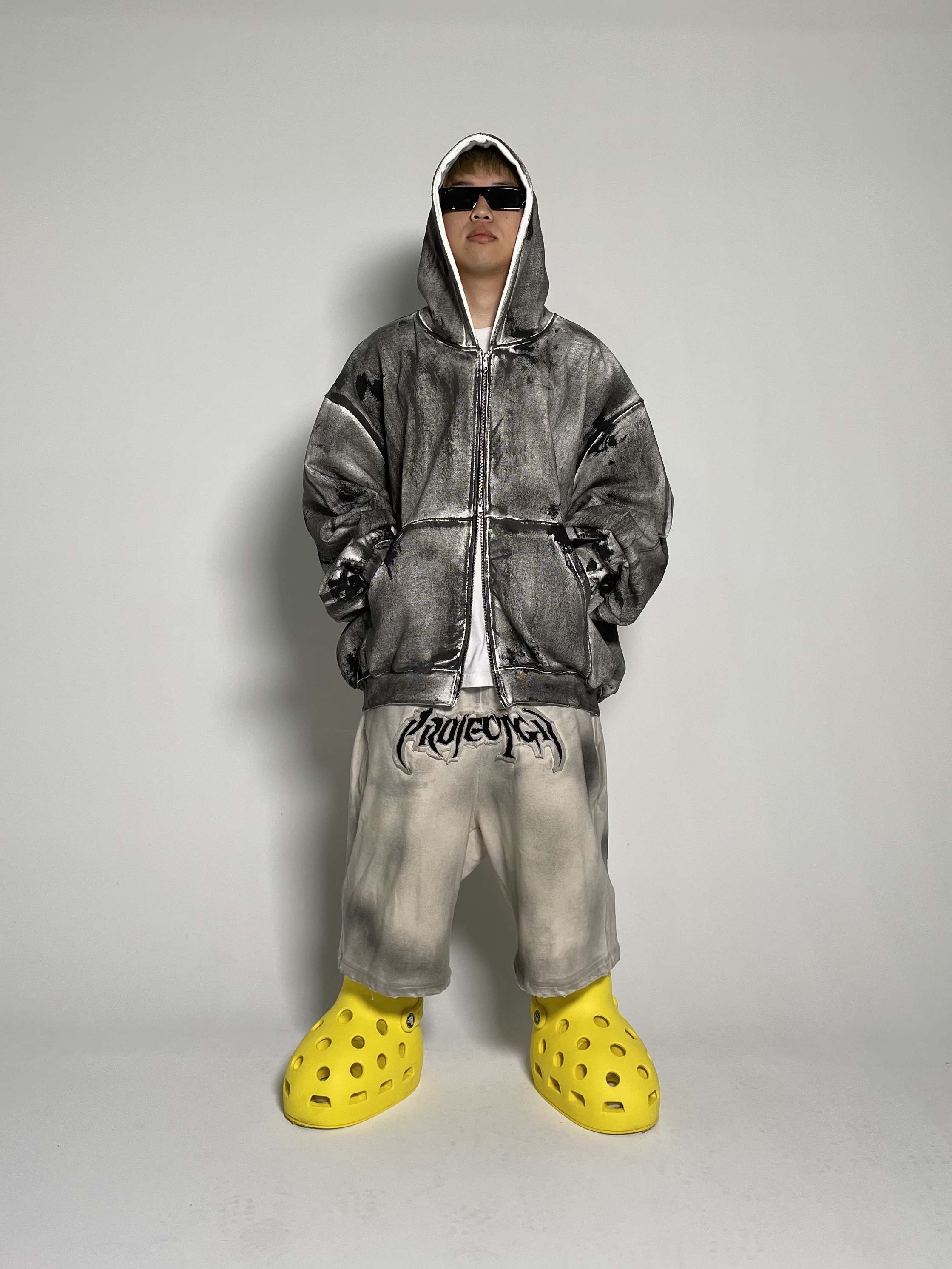 Project G/R Furious Logo Applique Shorts Grey - 10 Corso Como Exclusive, Ourpas 074 Dirty Zip Hoodie 착용 스타일 - 1