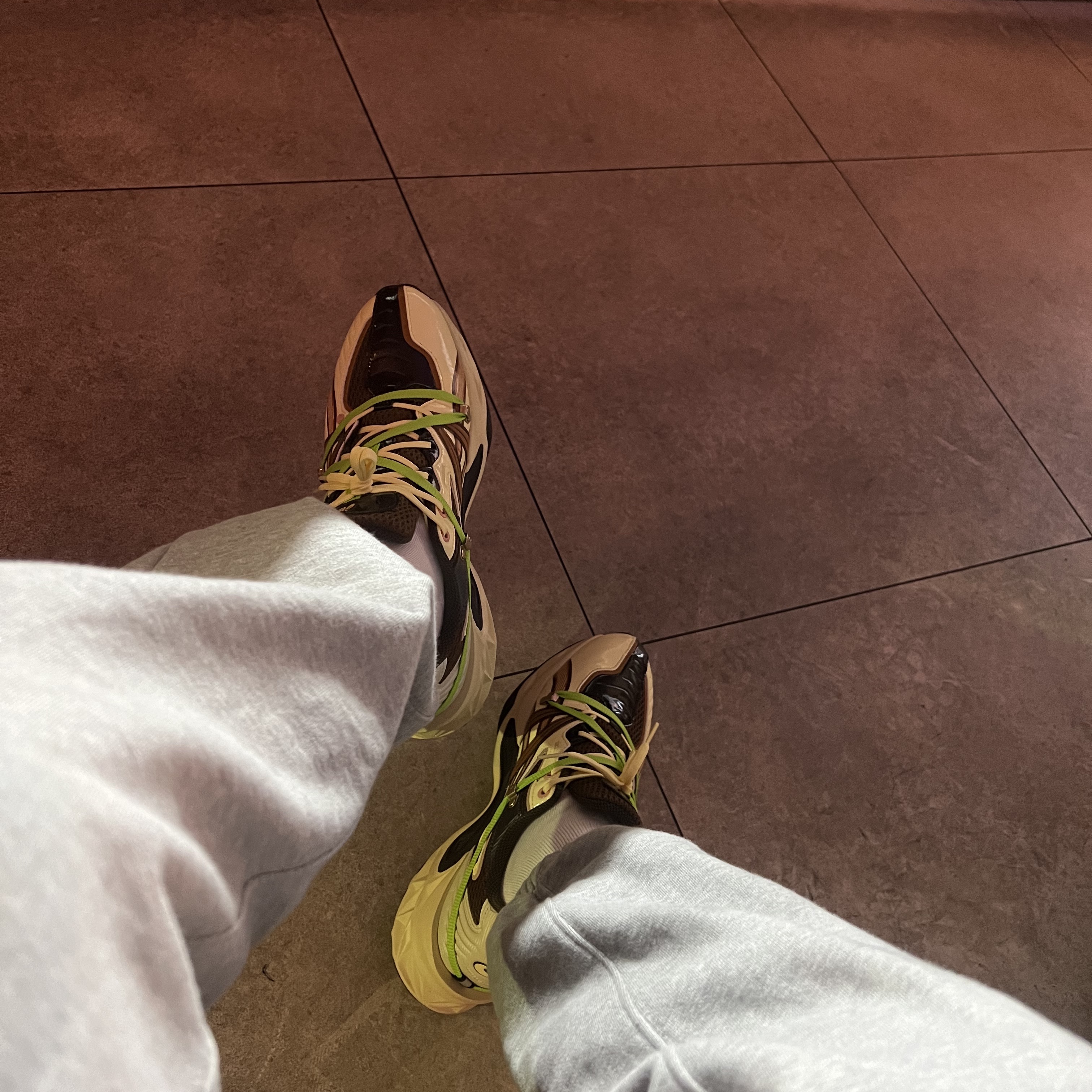 Asics x Andersson Bell HN2-S Protoblast Butter 착용 스타일