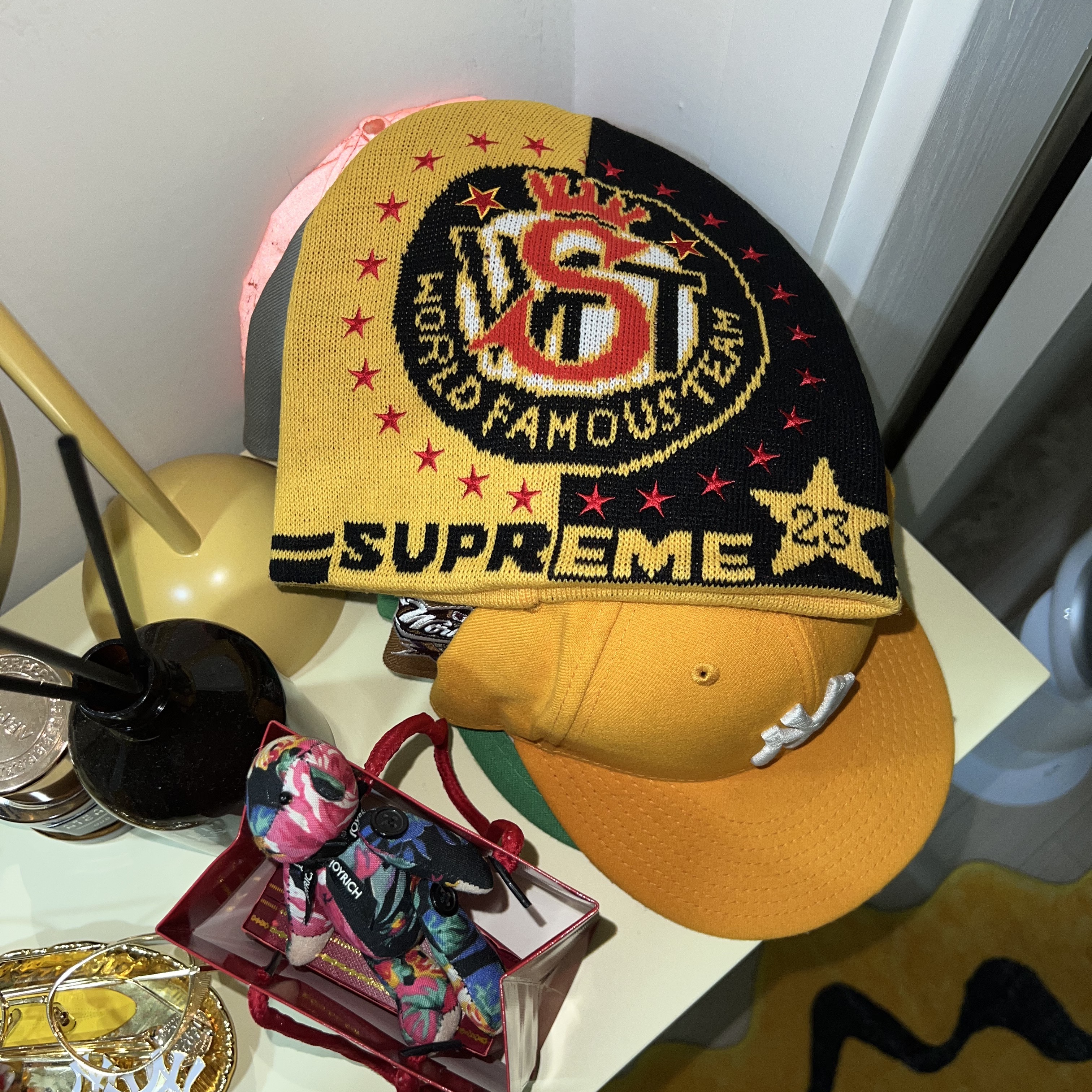 Supreme x Umbro Beanie Black - 23FW 착용 스타일