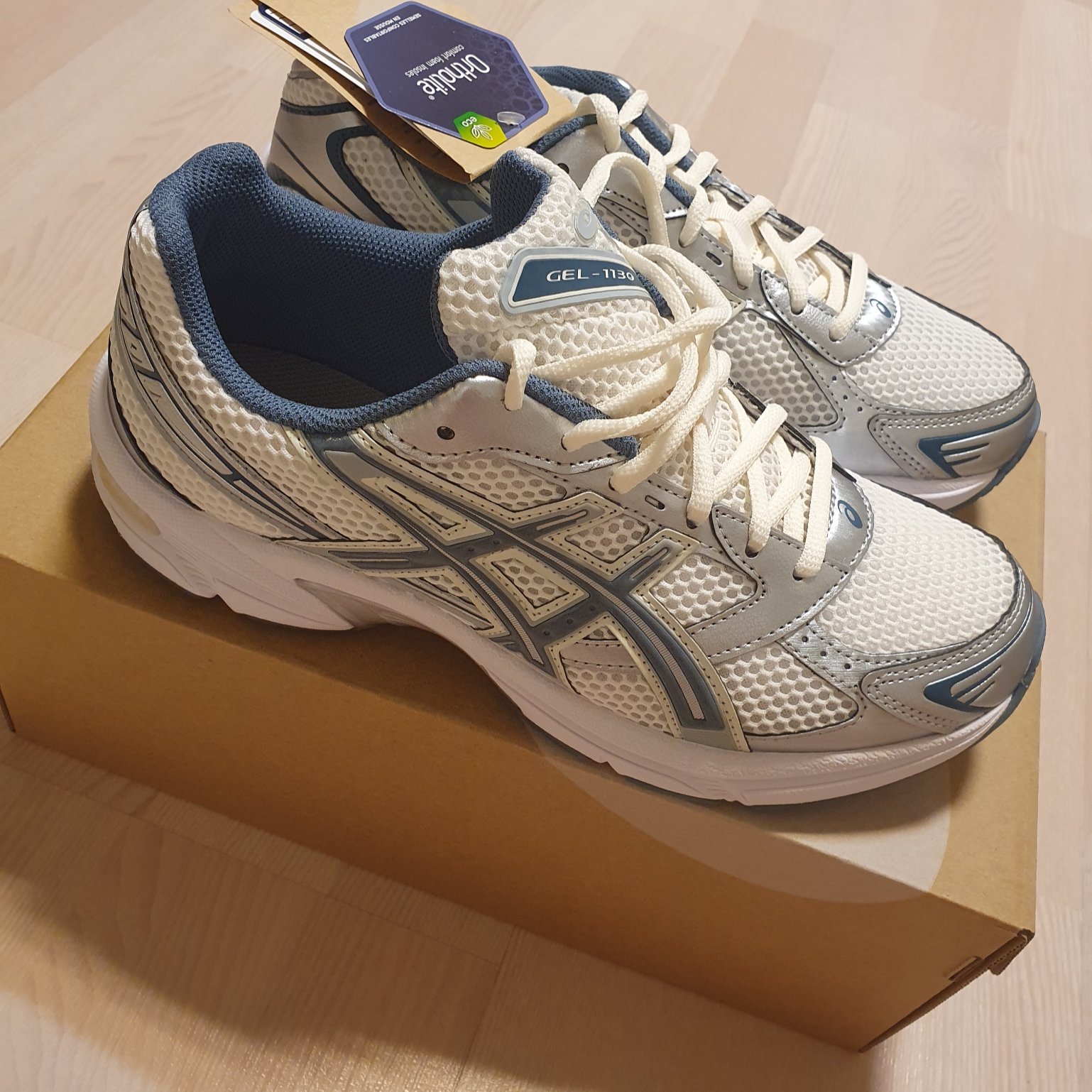 Asics Gel-1130 Cream Ironclad, Asics Gel-1130 White Clay Canyon 착용 스타일 - 1