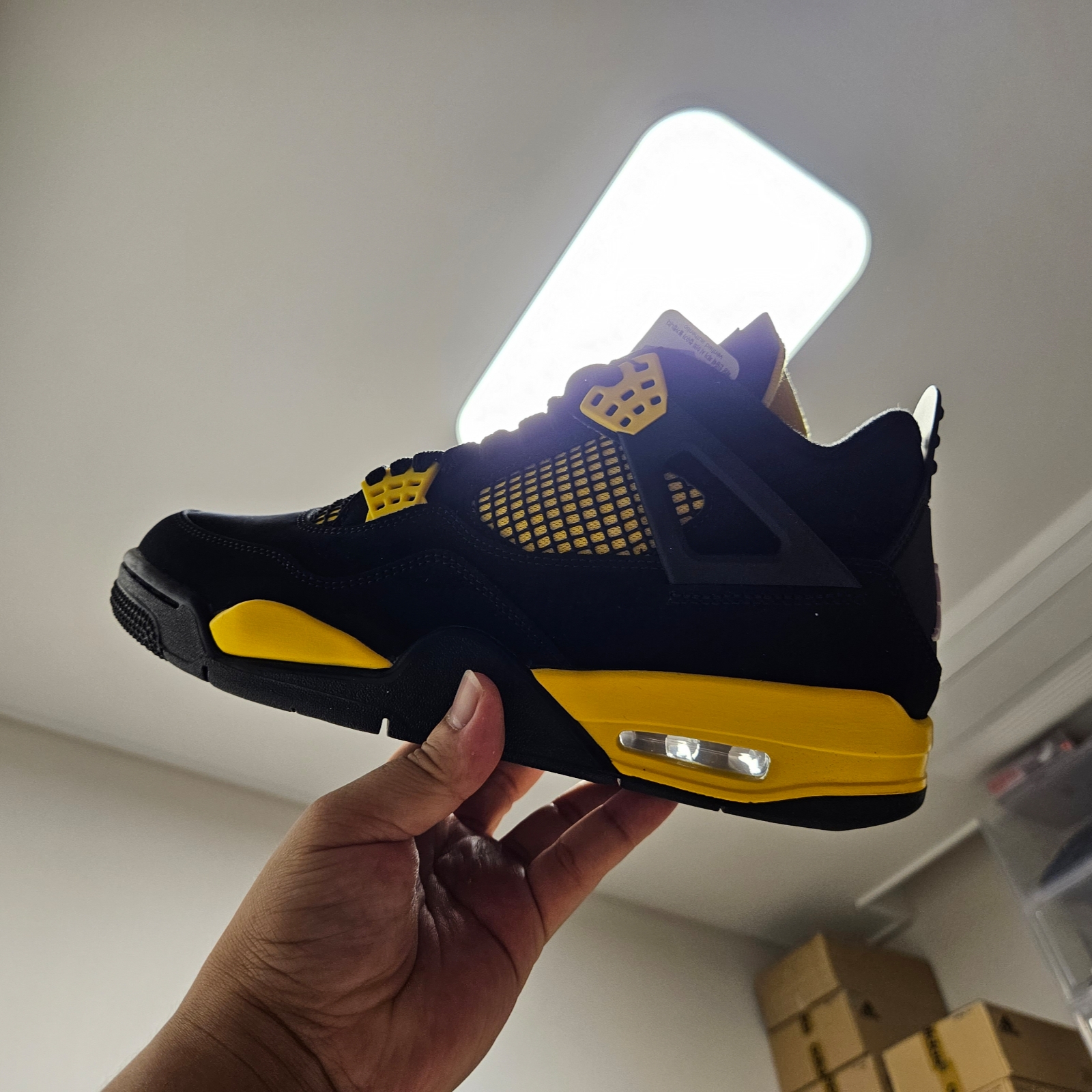 Jordan 4 Retro Thunder 2023 착용 스타일