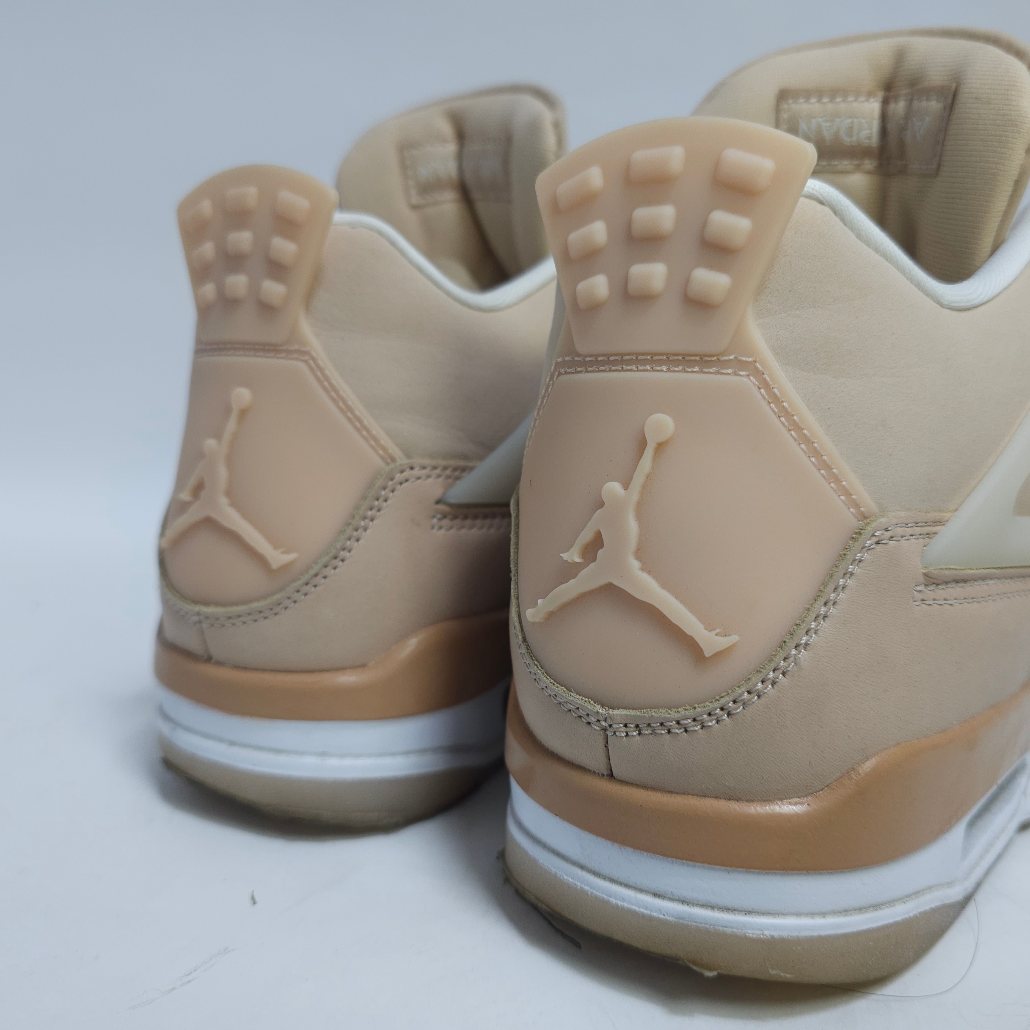 (W) Jordan 4 Retro Shimmer 착용 스타일 - 3