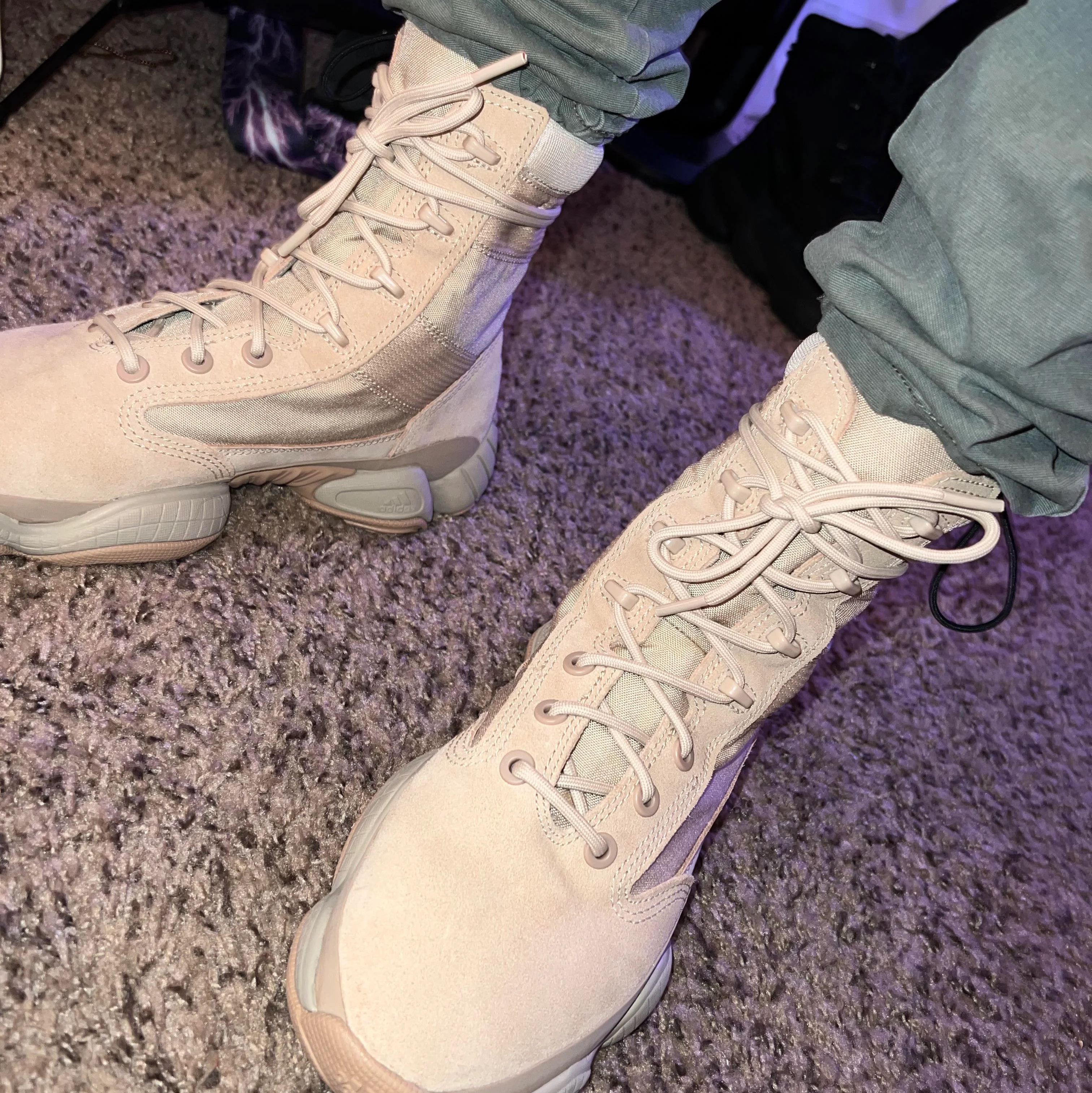 Adidas Yeezy 500 High Tactical Utility Black 착용 스타일 - 4