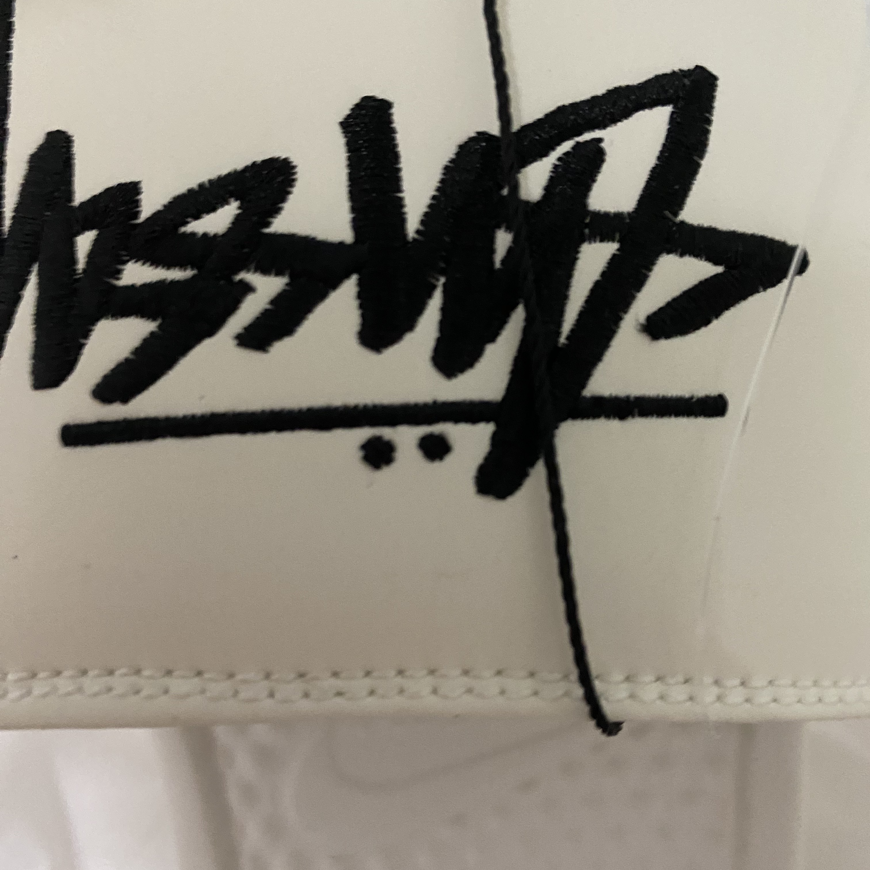 Nike x Stussy Benassi Slide Sail 착용 스타일