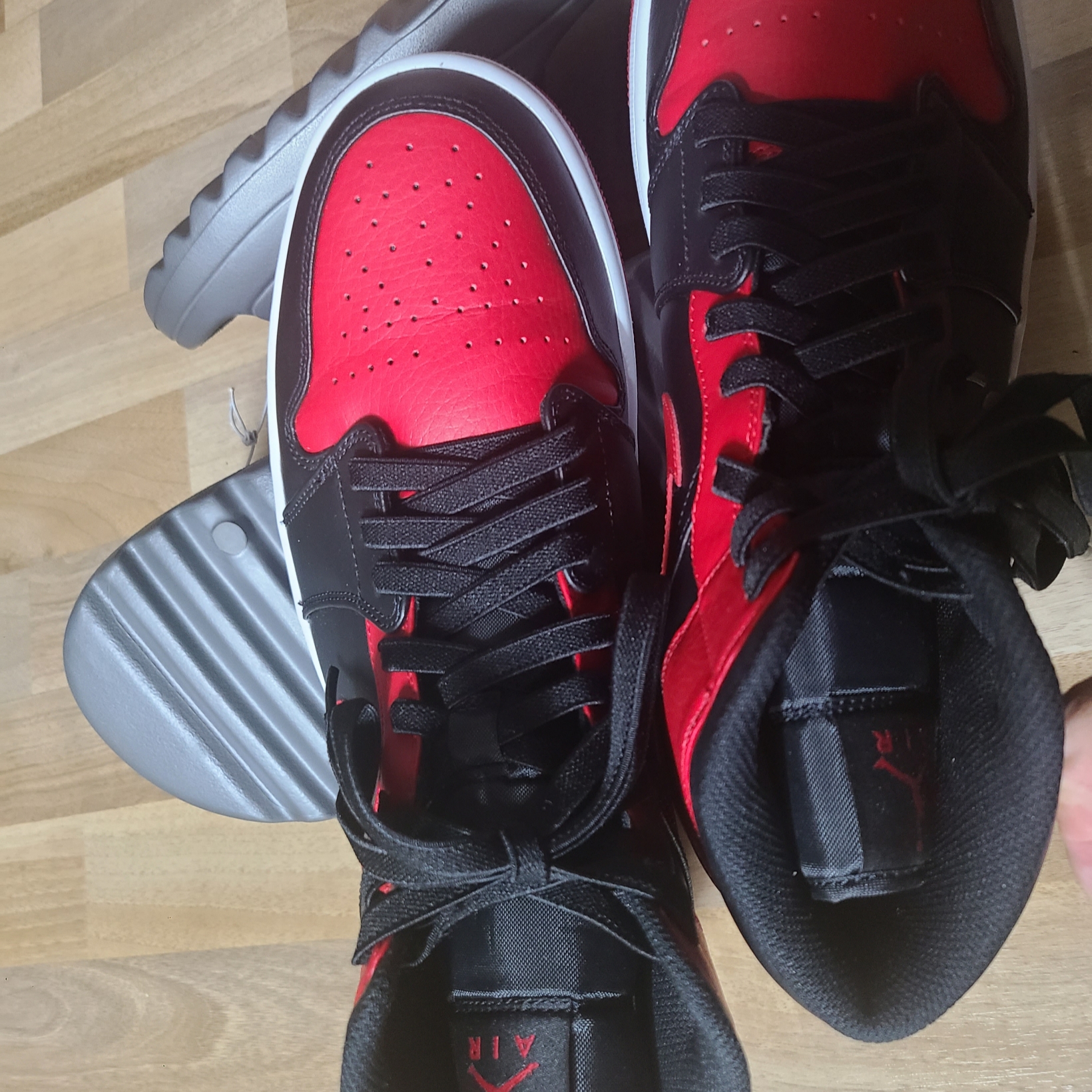Jordan 1 Mid Bred Banned 2020 착용 스타일