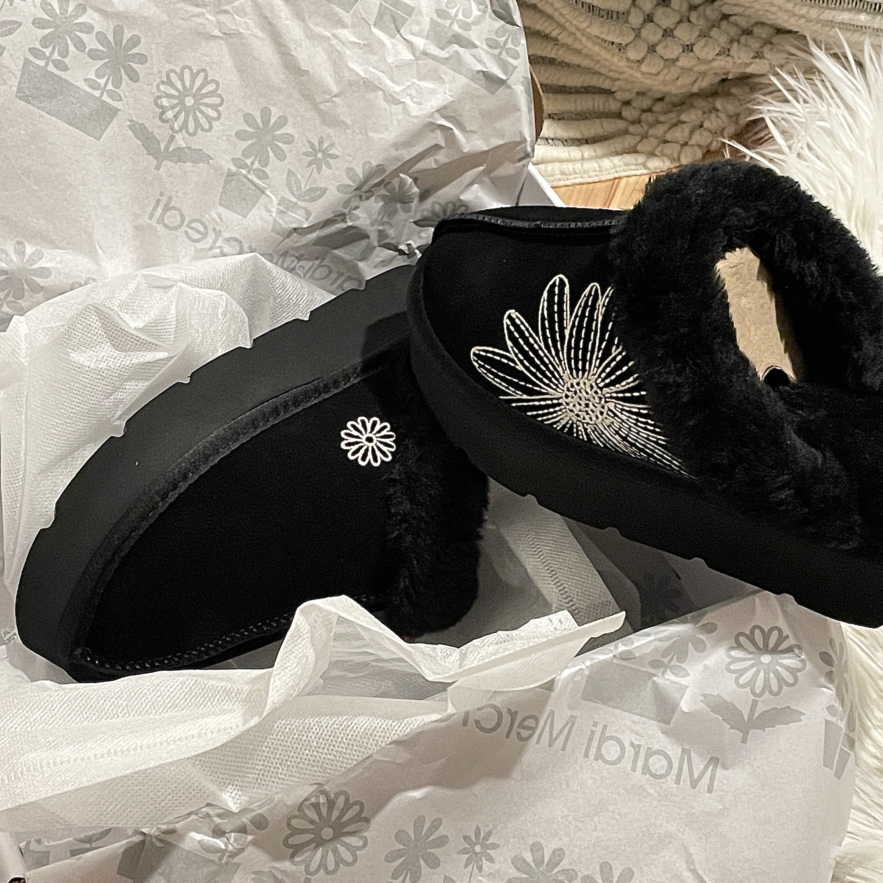 Mardi Mercredi Les Pompes Women Classique Slipper Black 착용 스타일 - 1