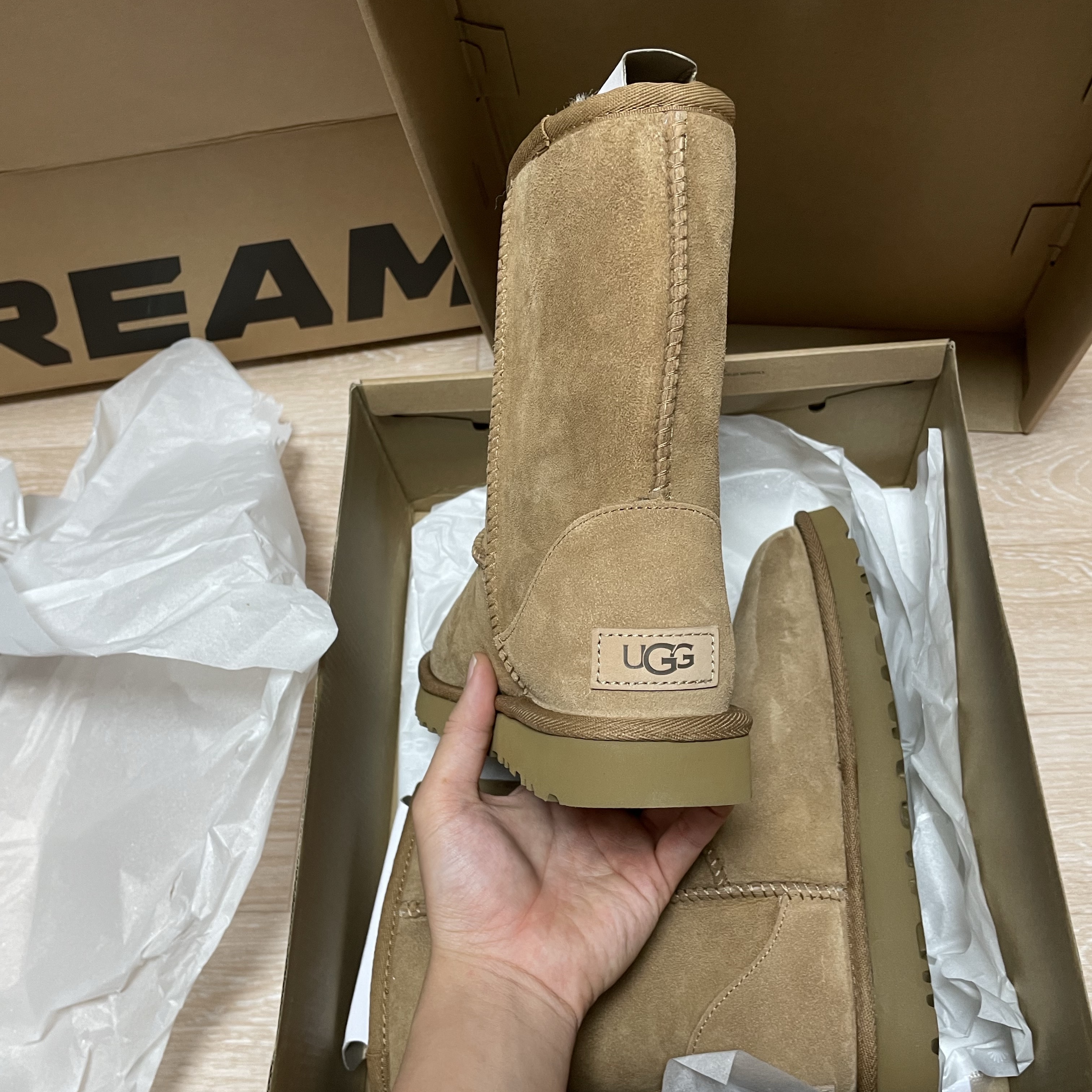 (W) UGG Classic Short II Boots Chestnut 착용 스타일