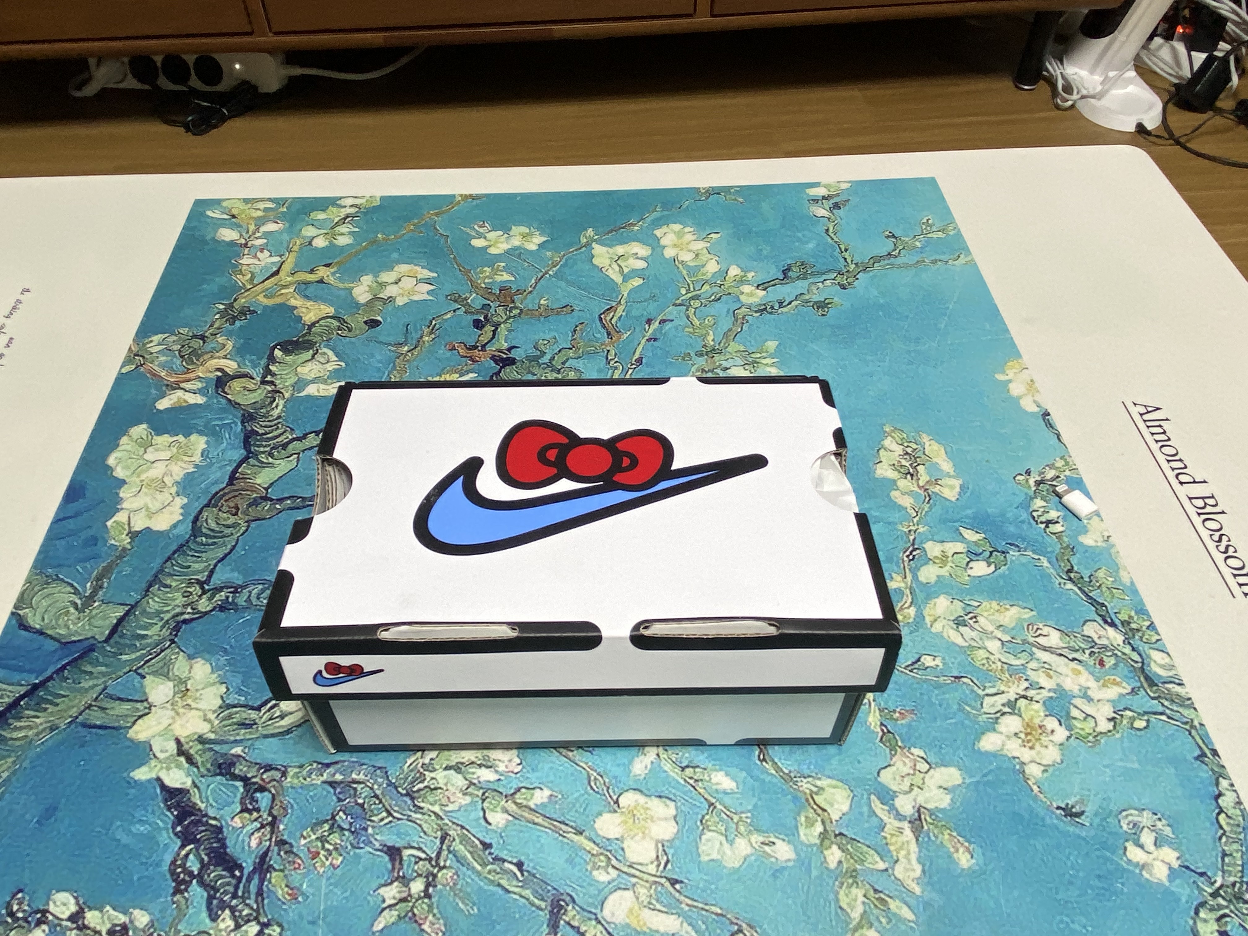 (TD) Nike x Hello Kitty Air Presto University Blue 착용 스타일 - 1