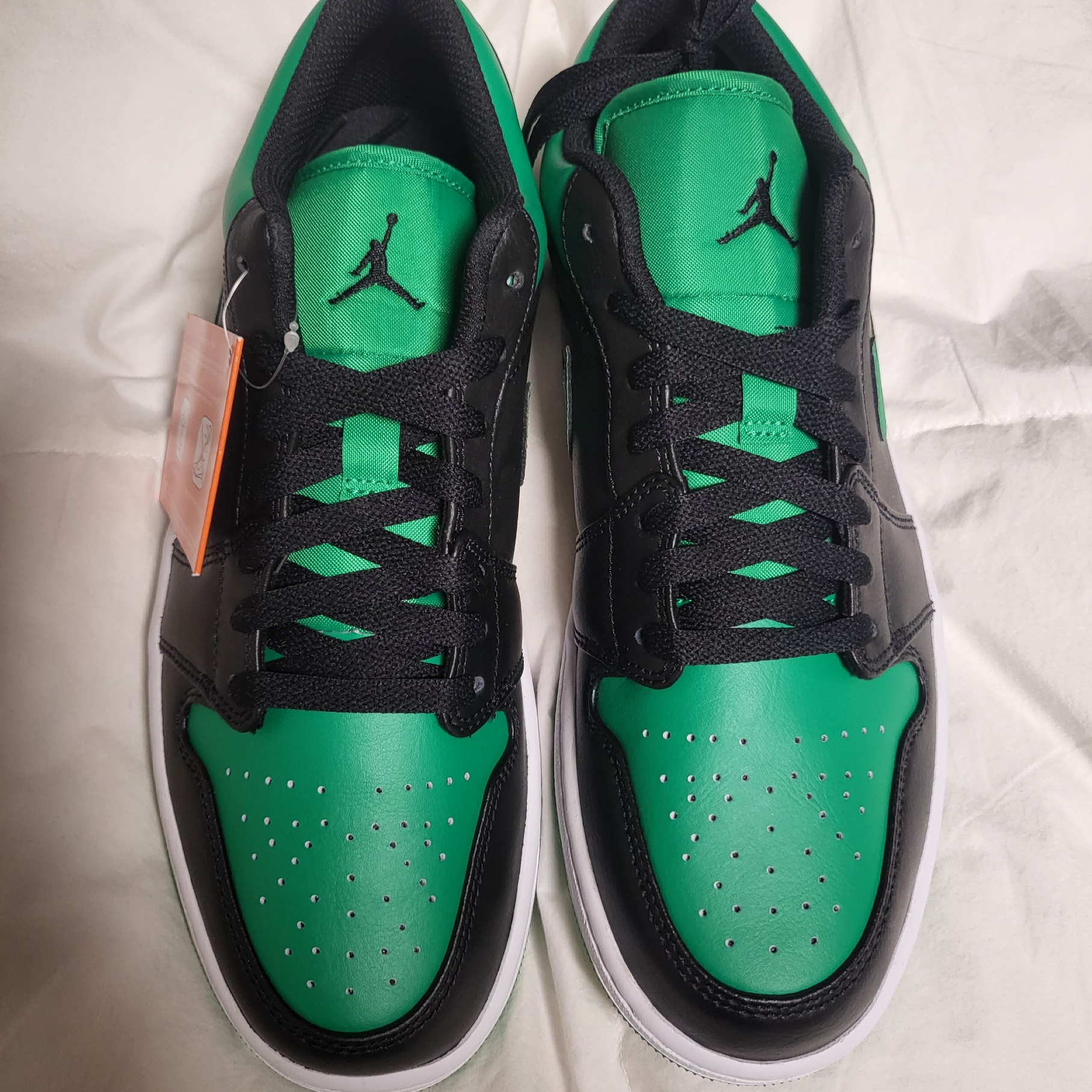 Jordan 1 Low Lucky Green 착용 스타일