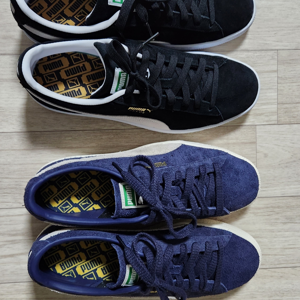 Puma Suede VTG Hairy Suede New Navy, Puma Suede Classic XXI Black White 착용 스타일 - 2