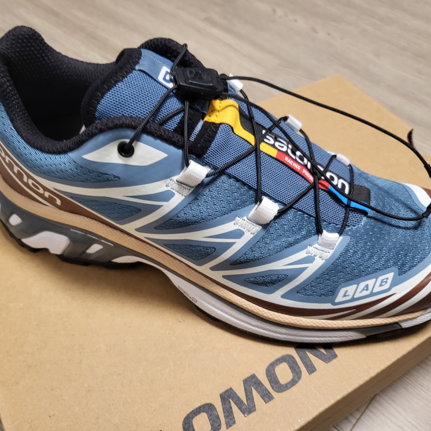 Salomon XT-6 Aegean Blue Tortoise Shell 착용 스타일