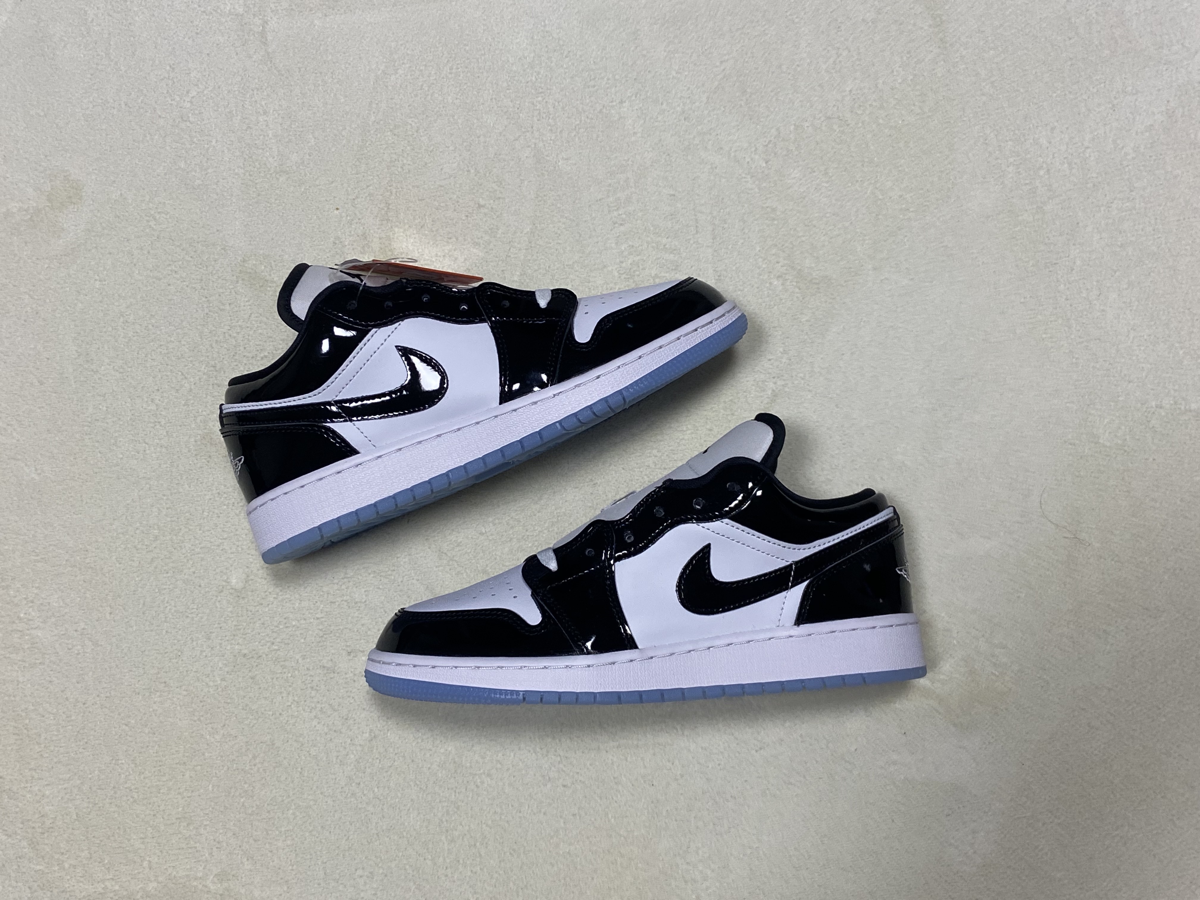 (GS) Jordan 1 Low SE Concord 착용 스타일 - 1