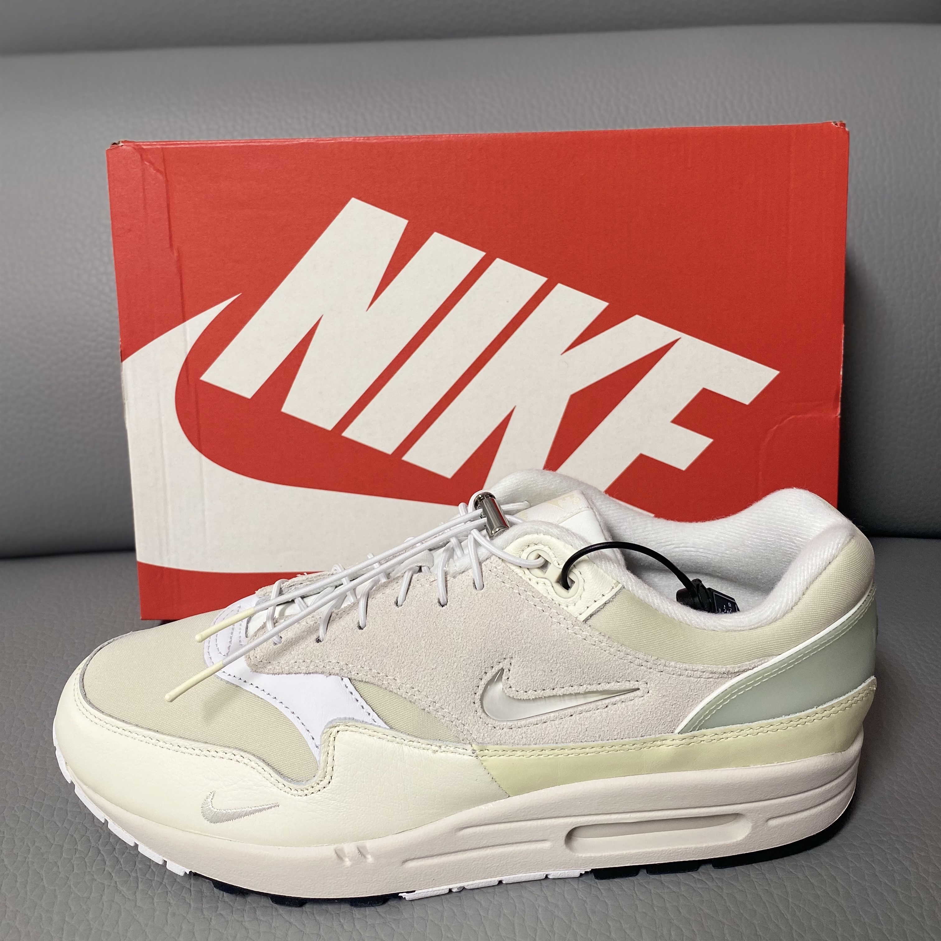 Nike Air Max 1 Hangul Day 착용 스타일