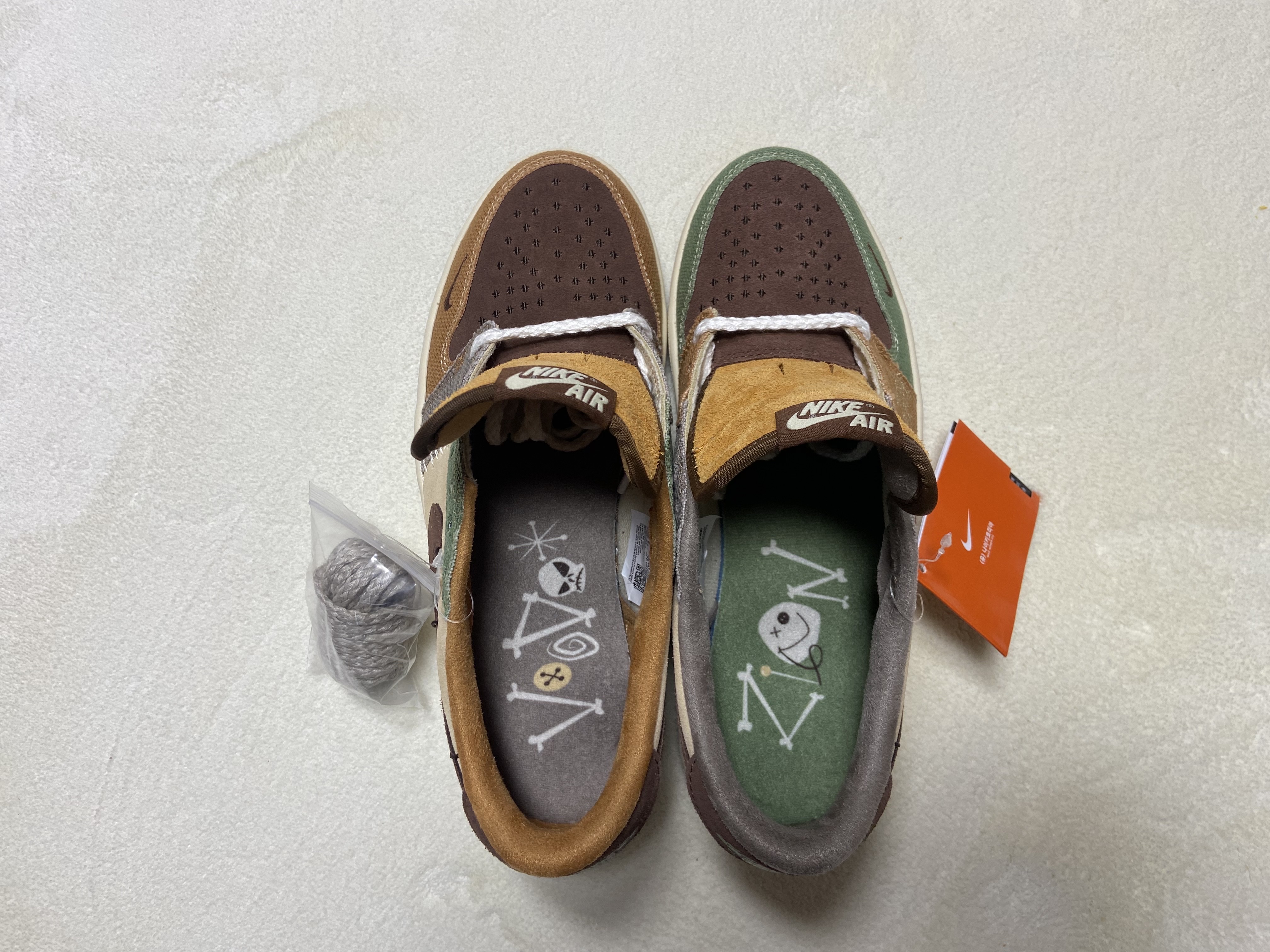 Jordan 1 x Zion Williamson Retro Low OG Flax and Oil Green 착용 스타일 - 5