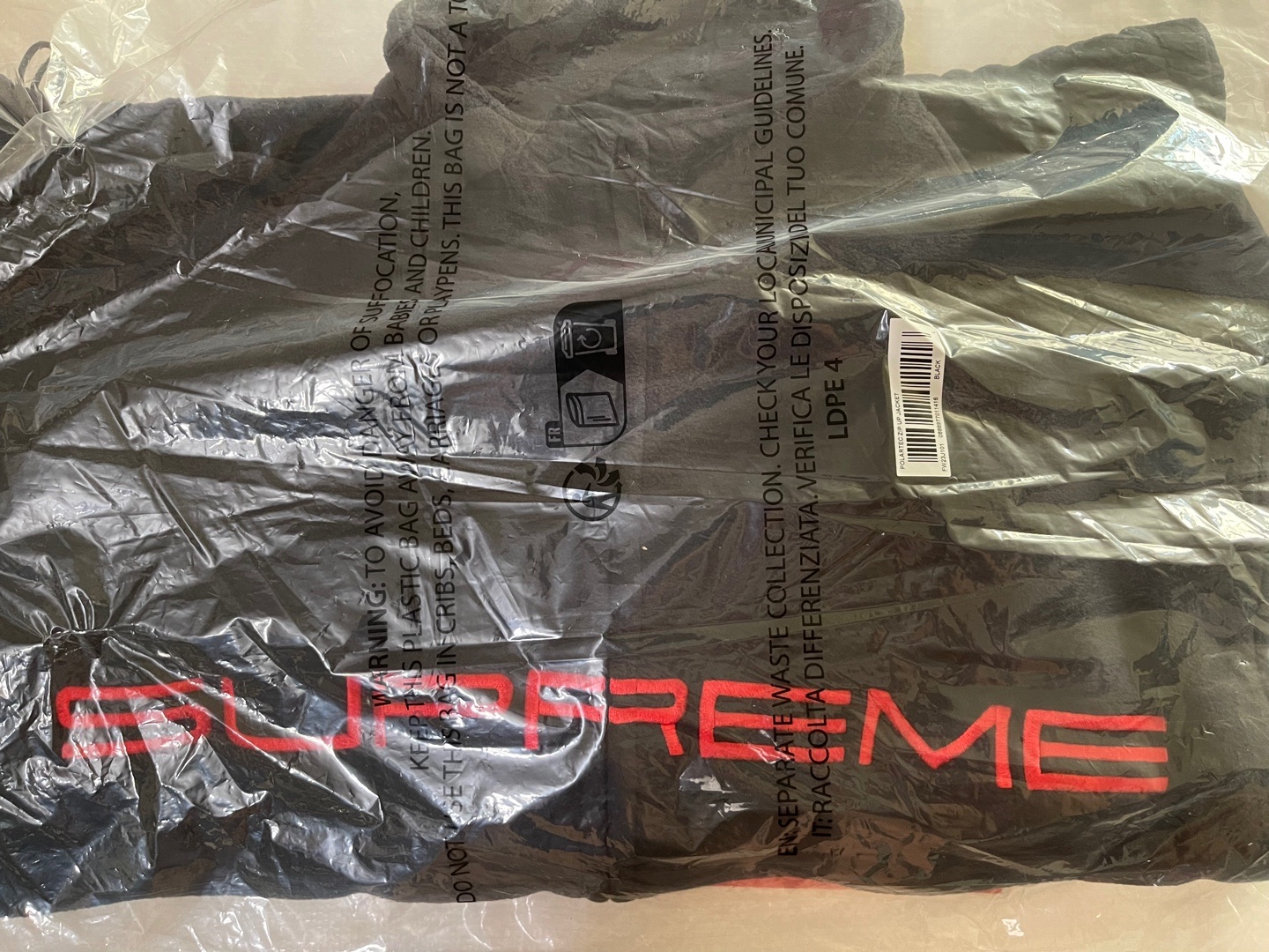 Supreme Polartec Zip Jacket Black - 23FW 착용 스타일