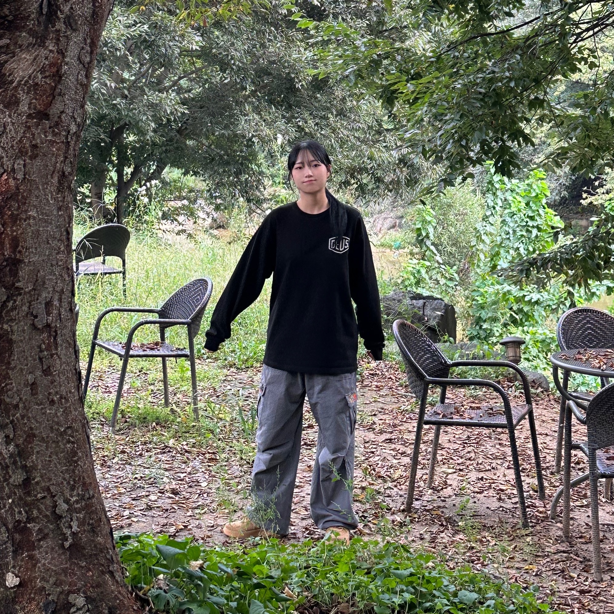 Deus Ex Machina Seoul College Long Sleeve T-Shirt Black, Nike Air Force 1 '07 WB Flax 착용 스타일 - 2