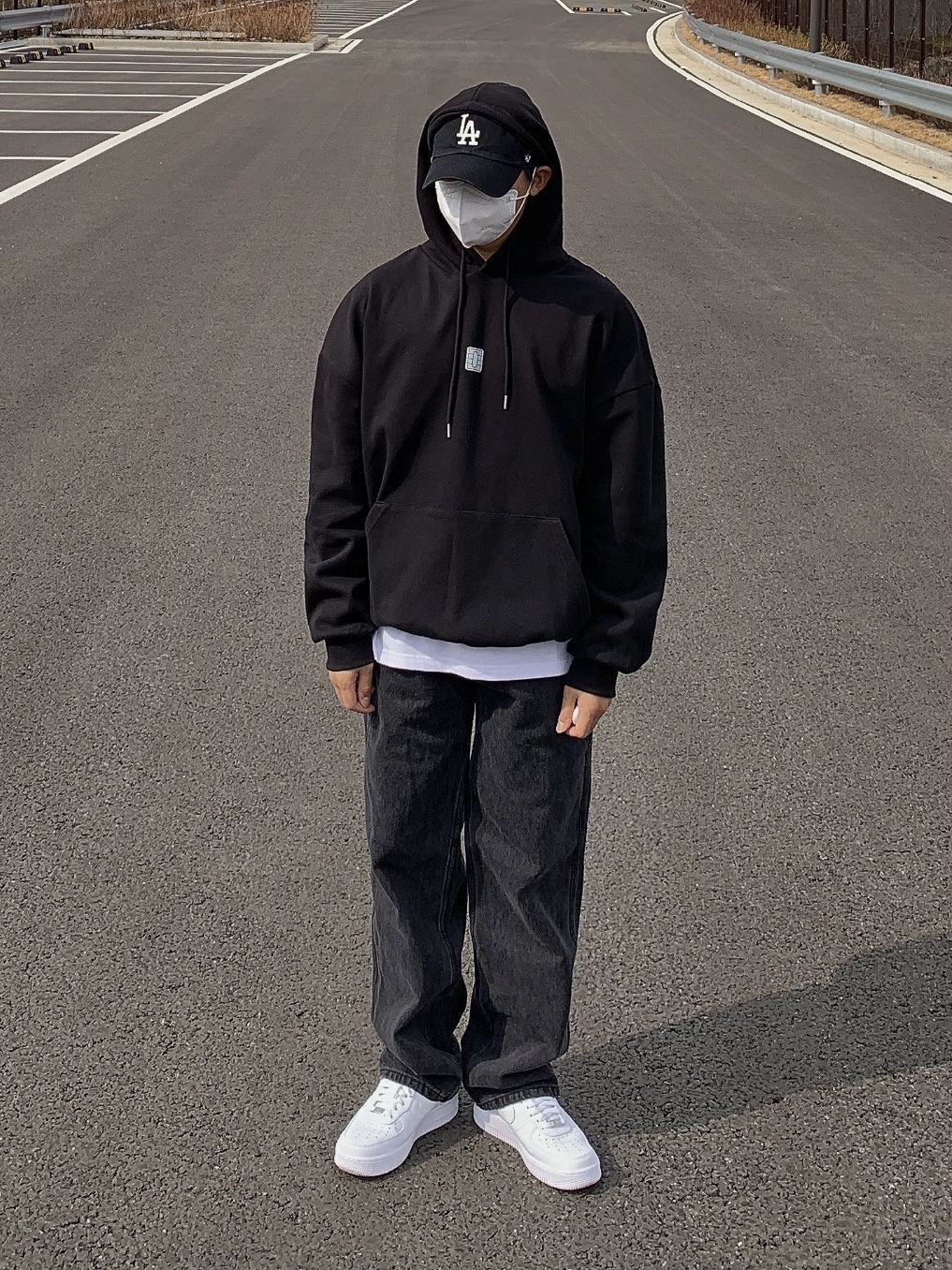 Nike Air Force 1 '07 Low White 착용 스타일 - 2