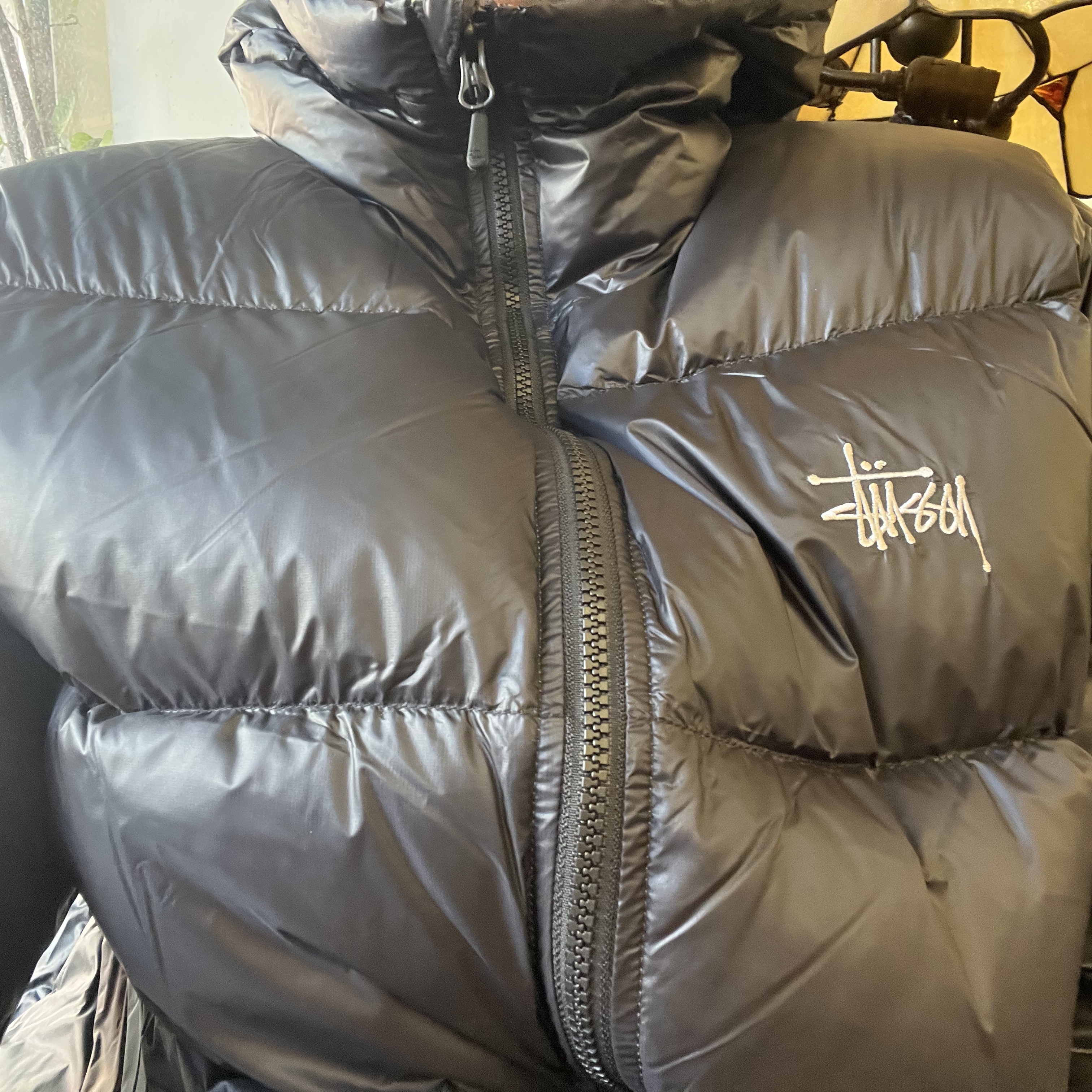 Stussy Down Parka Micro Ripstop Phantom Black 착용 스타일 - 2