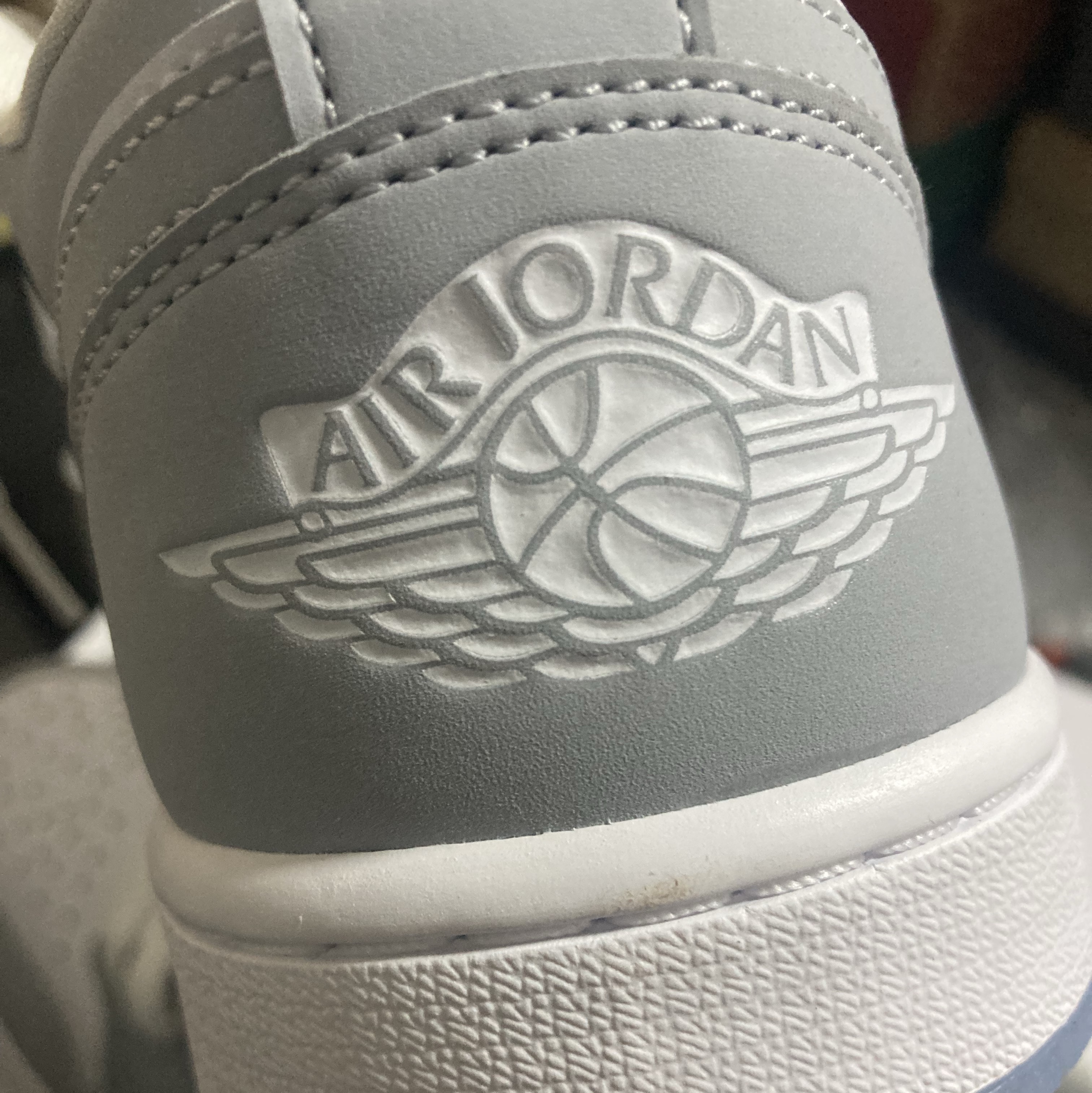 (W) Jordan 1 Low White Wolf Grey 착용 스타일 - 2