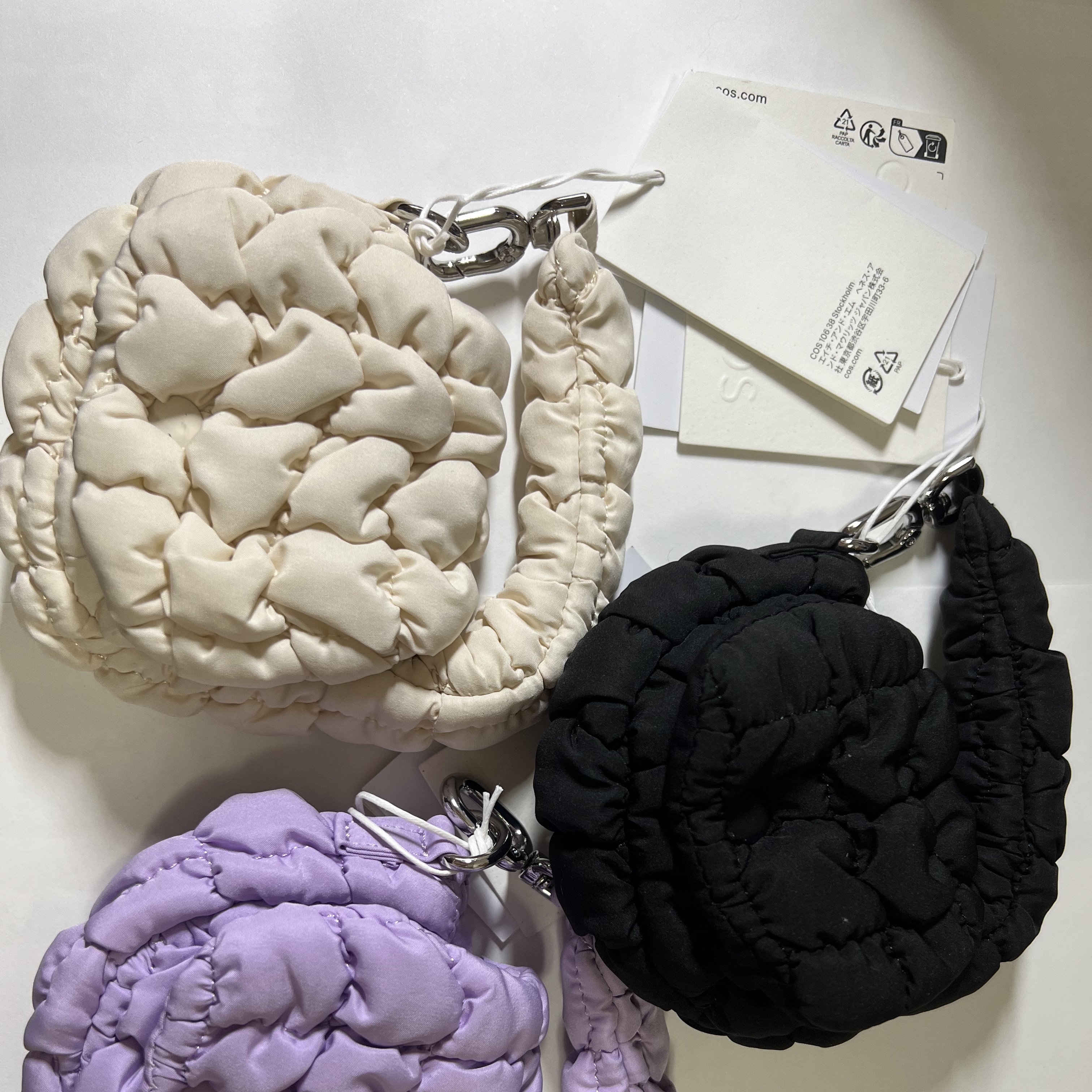 COS Quilted Nano Bag Beige 착용 스타일