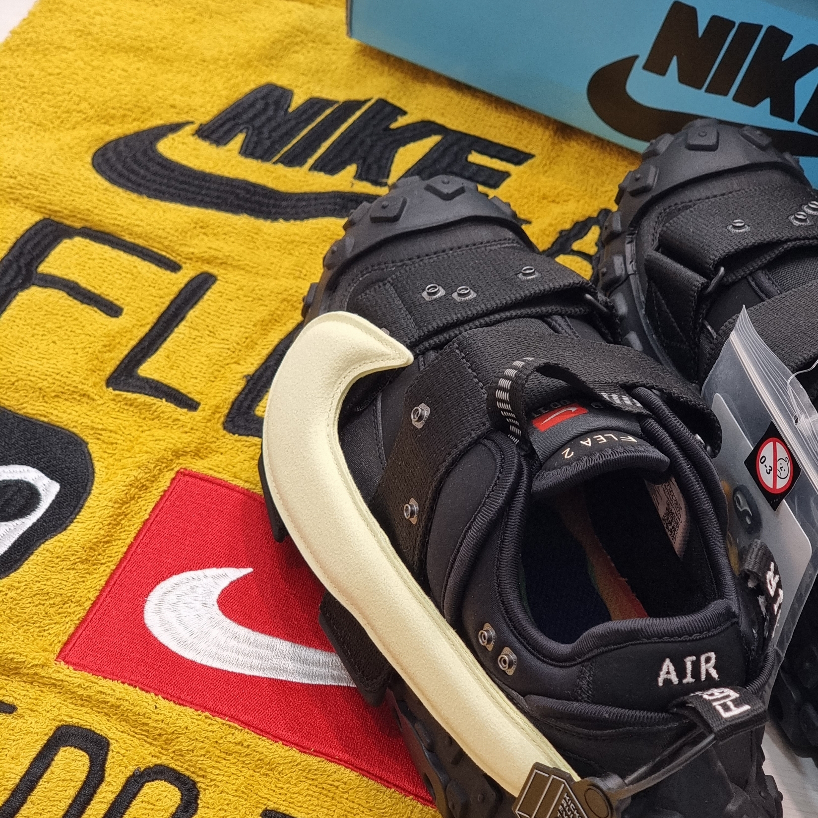 Nike x Cactus Plant Flea Market Air Flea 2 Black Alabaster 착용 스타일 - 2